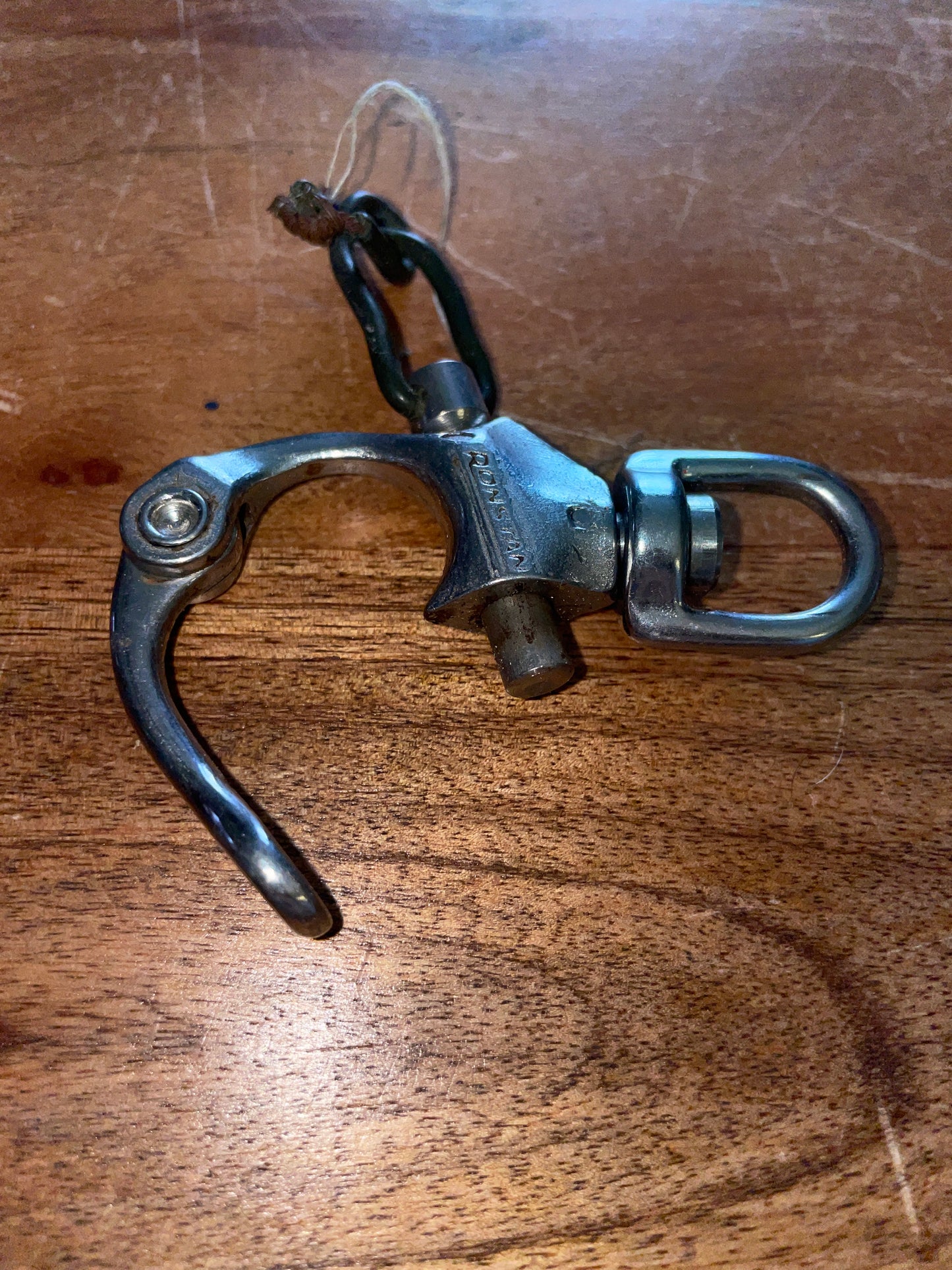 Small Ronstan Swivel Bail Shackle - 1/2”Eye  Diameter