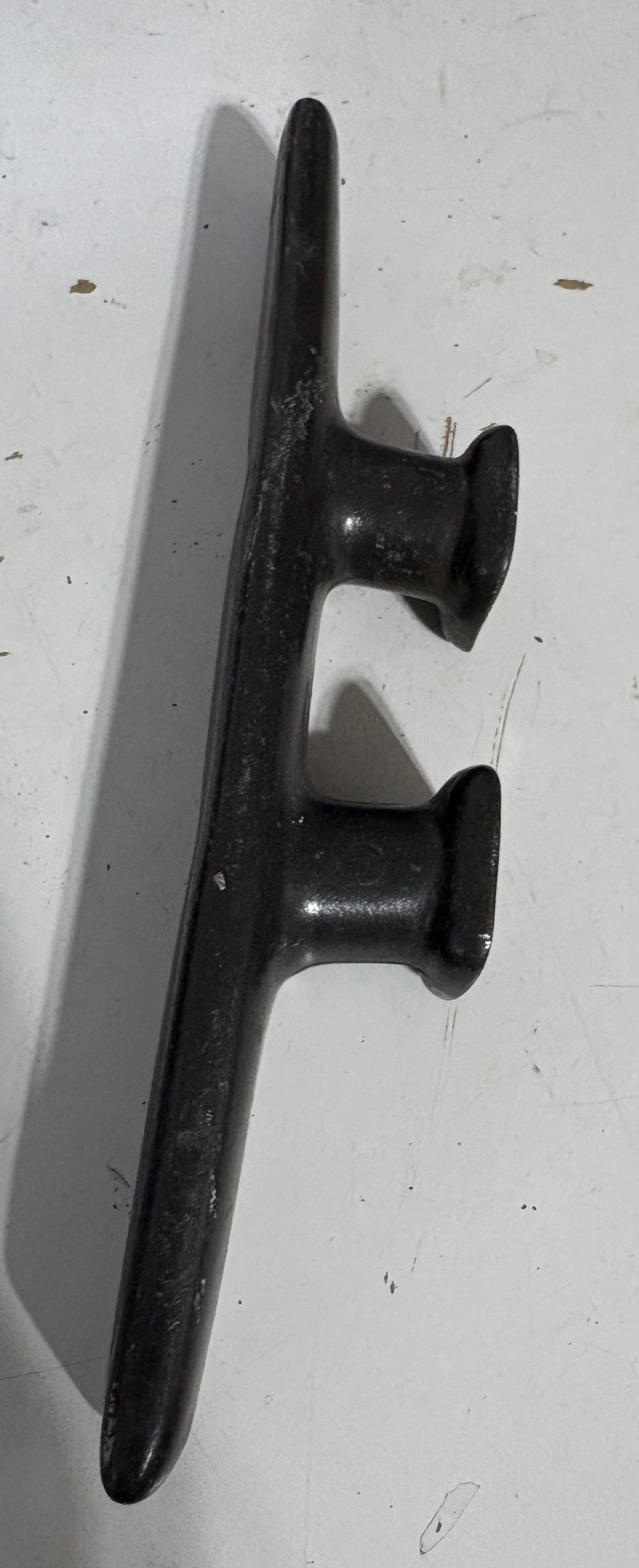 6 1/2" Heavy Duty Plastic Cleat