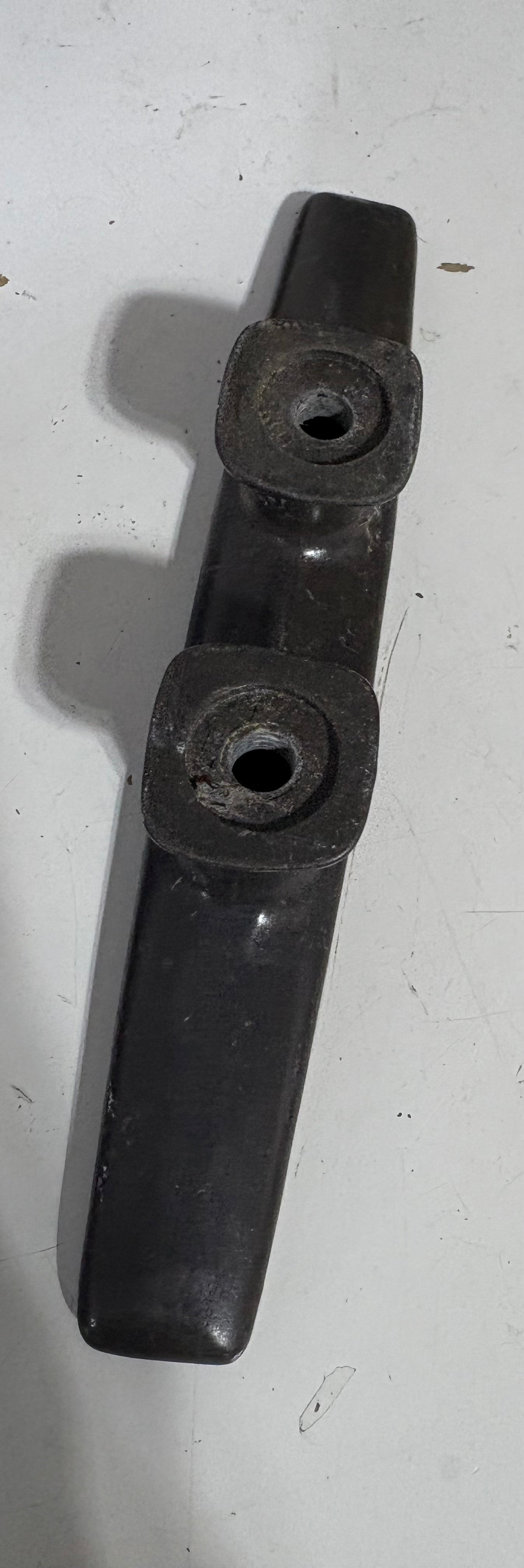 6 1/2" Heavy Duty Plastic Cleat