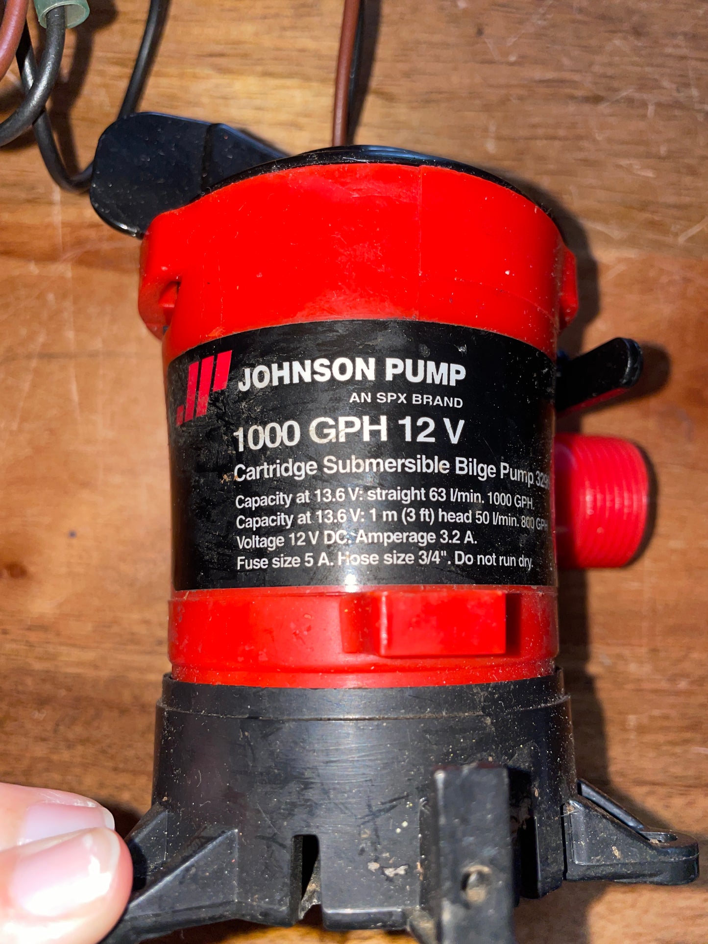 Johnson 1000GPH 12V Bilge Pump