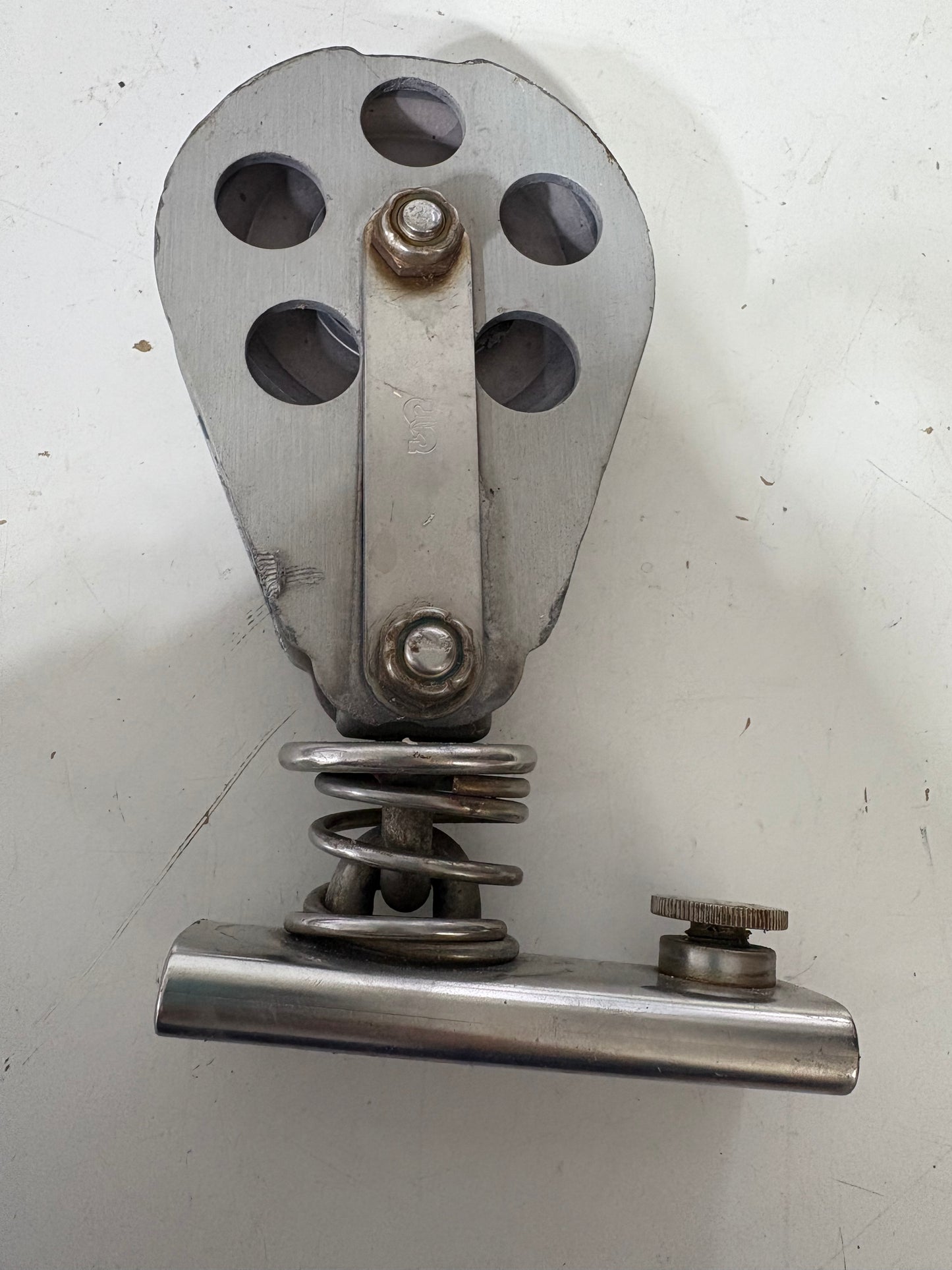 Large Schaefer Spring Loaded 3 1/2" Sheave Single Block with  1 1/4"Screw Top Track Car