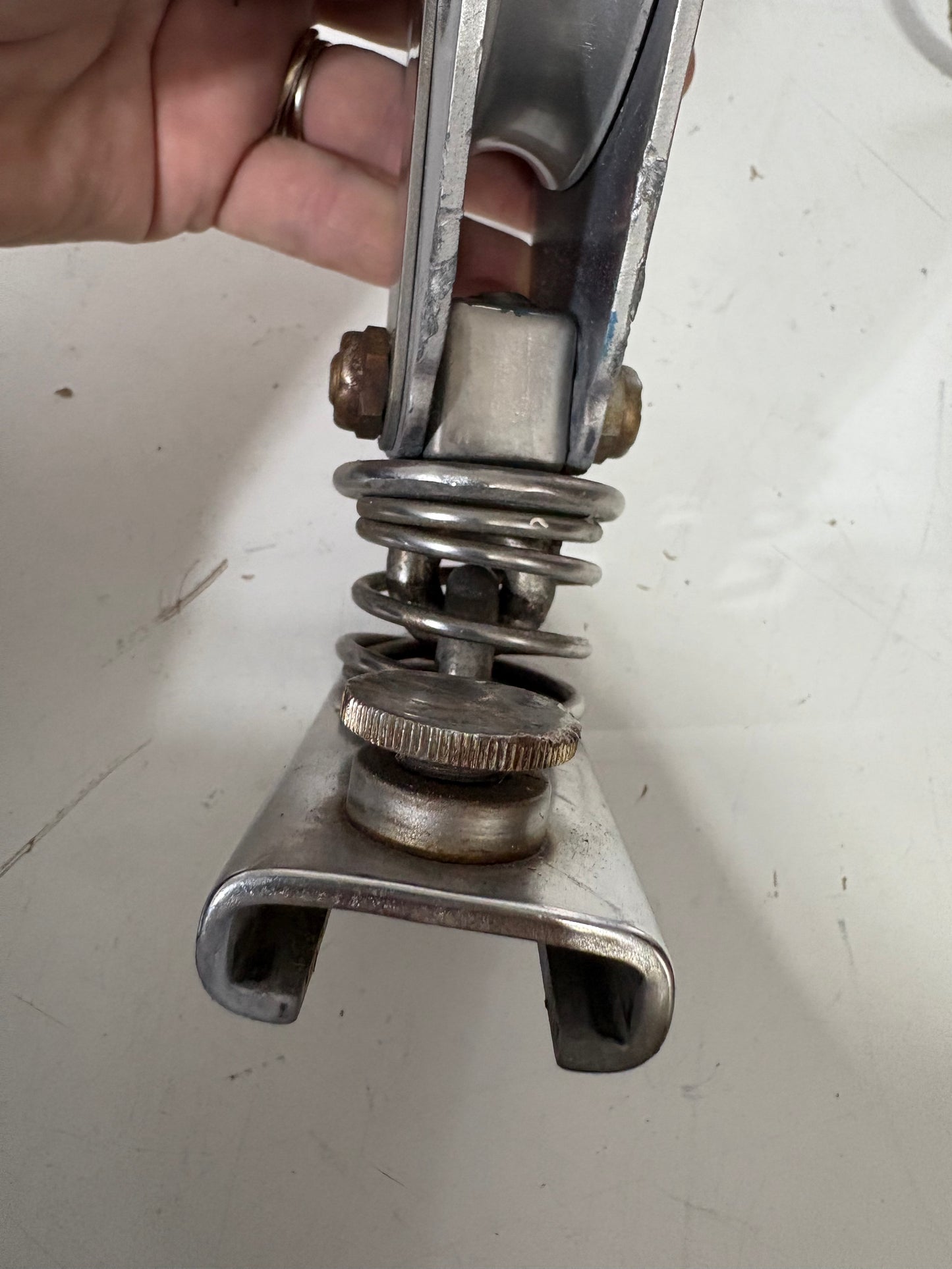 Large Schaefer Spring Loaded 3 1/2" Sheave Single Block with  1 1/4"Screw Top Track Car
