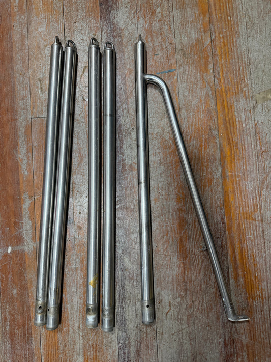 LOT OF MORGAN 22 Stanchions - 4 Regular & 1 Gate