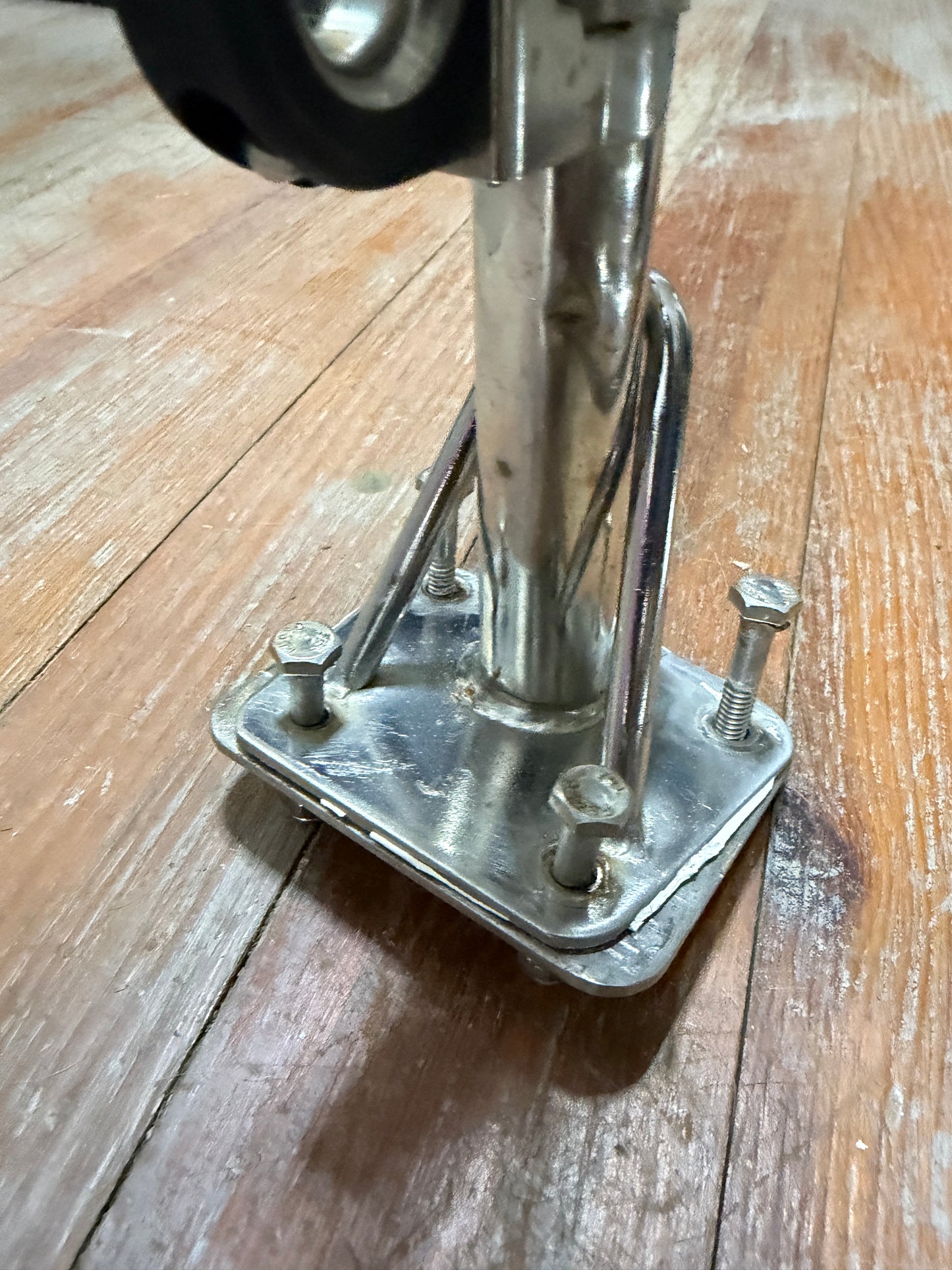 LOT OF 6 Stanchions OFF Coronado 27