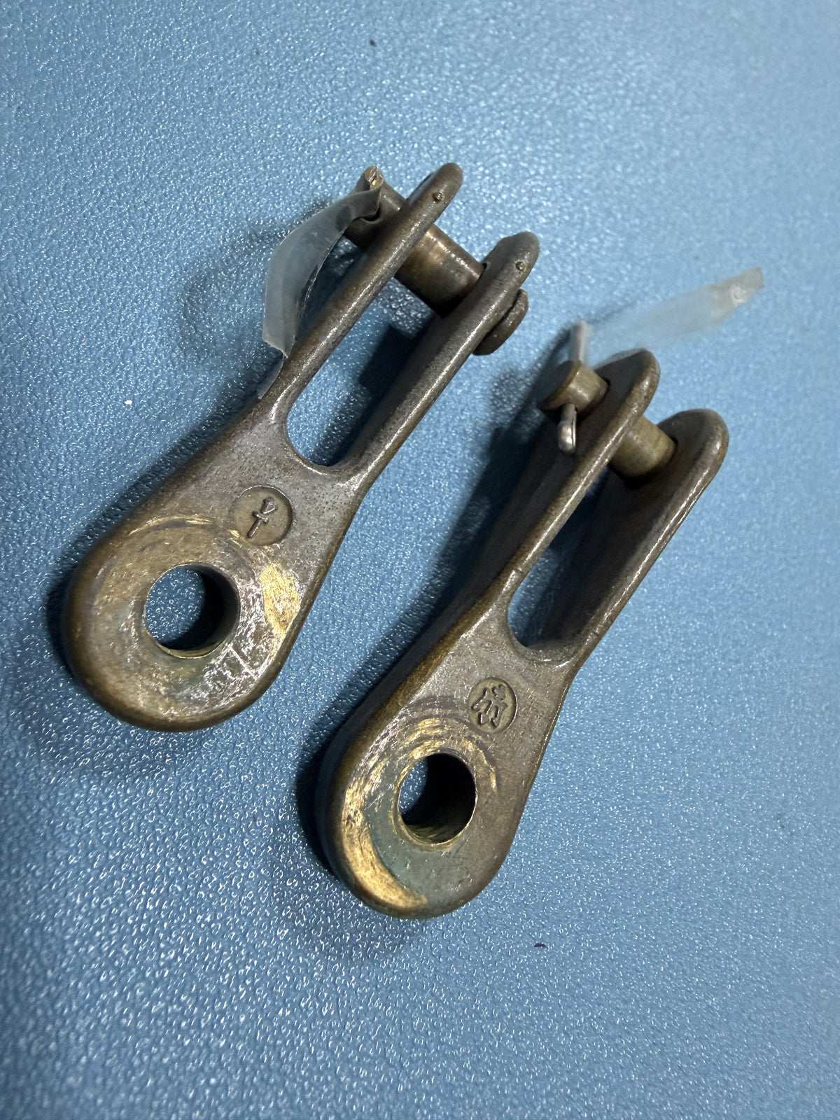 PAIR 1/4" Bronze Merriman Toggles