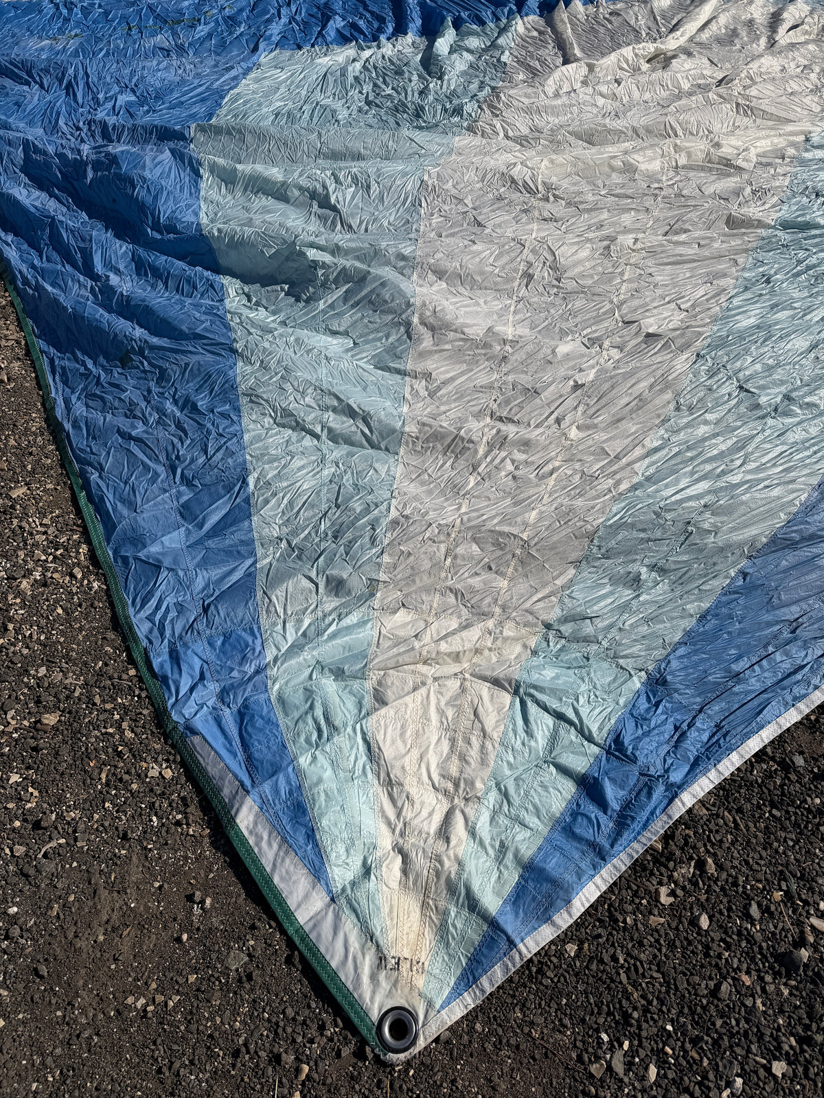 Cal 29 Tri-Radial .75oz Spinnaker - 37’5” x 37’ x 22’ - As is condition