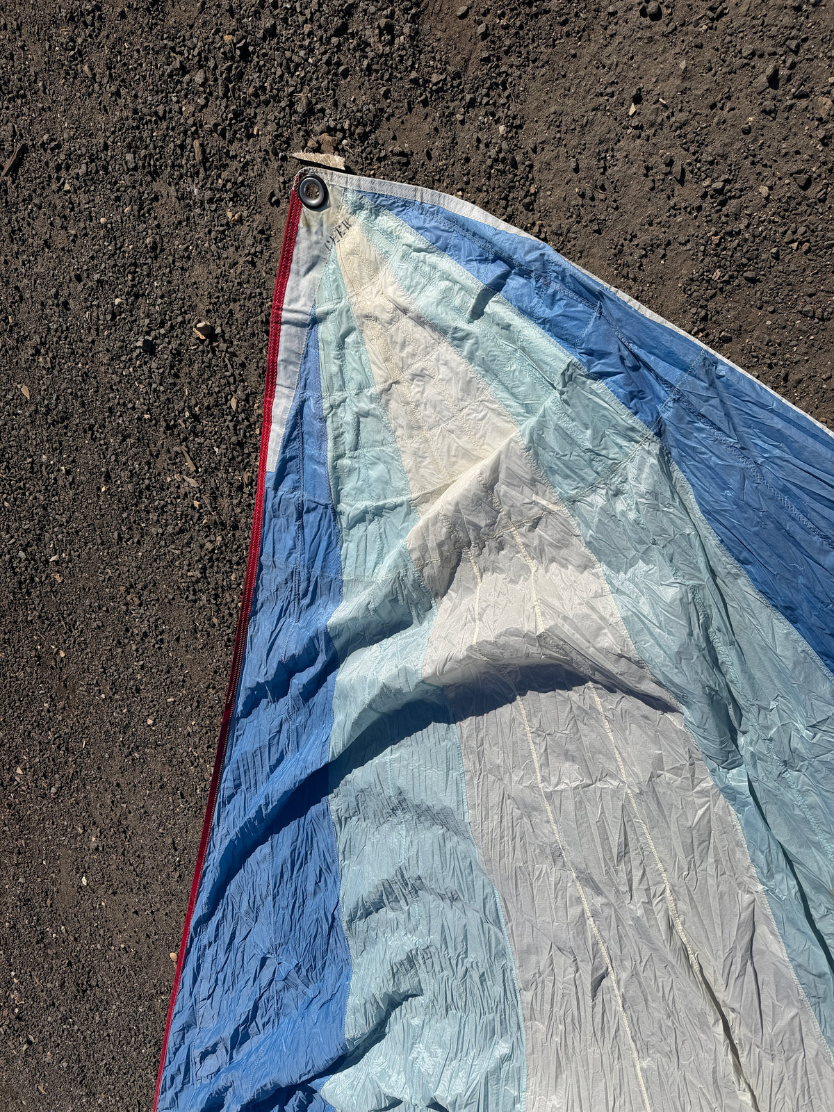 Cal 29 Tri-Radial .75oz Spinnaker - 37’5” x 37’ x 22’ - As is condition