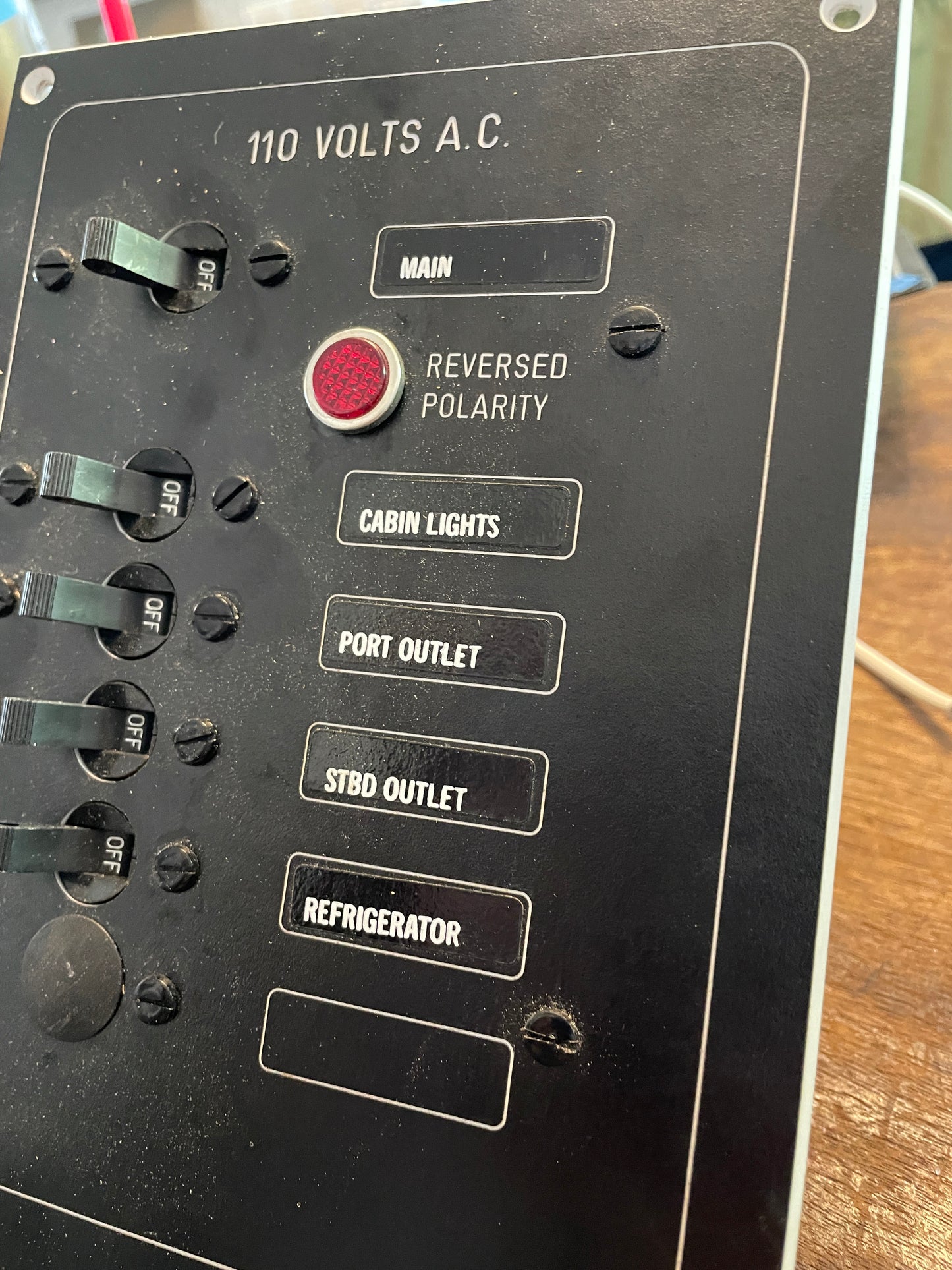 110 Volts 5 Switch AC Panel