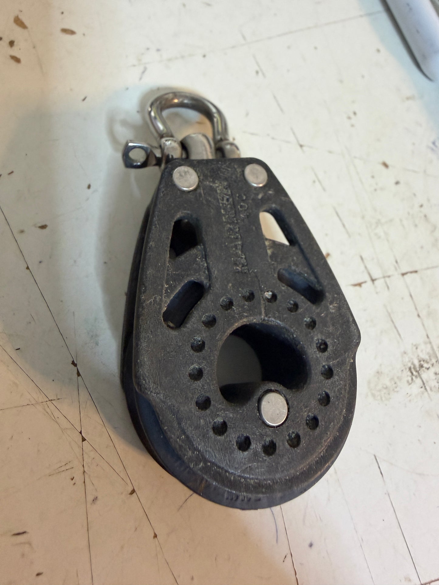 Harken 40c 1 5/8” Single Swivel Block- 3/8” Line - Good Condition