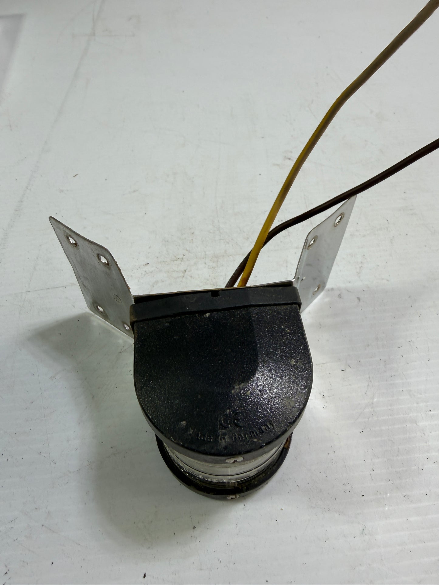 Aqua Signal Mast Light With Bracket - Light as is