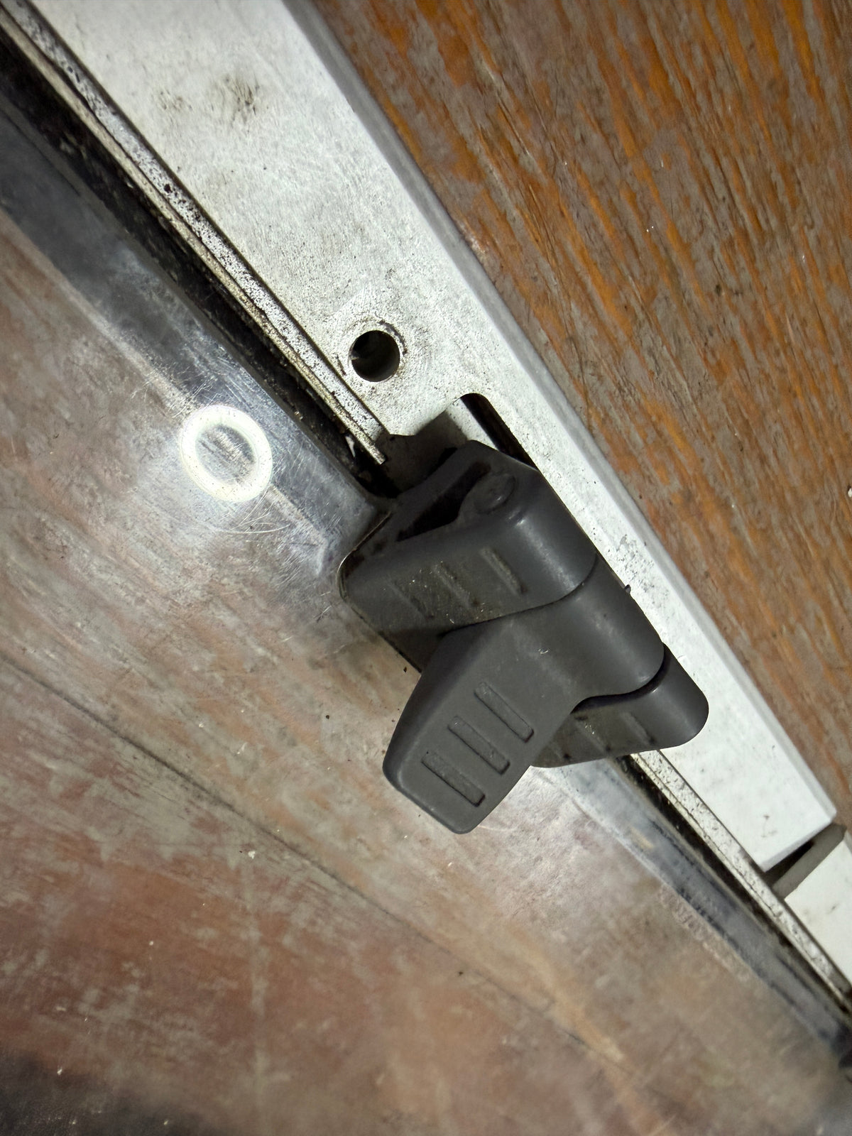 Lewmar 3534282 P 13J11 - Opening Portlight / Port Light / Hatch - ID: 25 1/8" Length x 6 5/8" Width