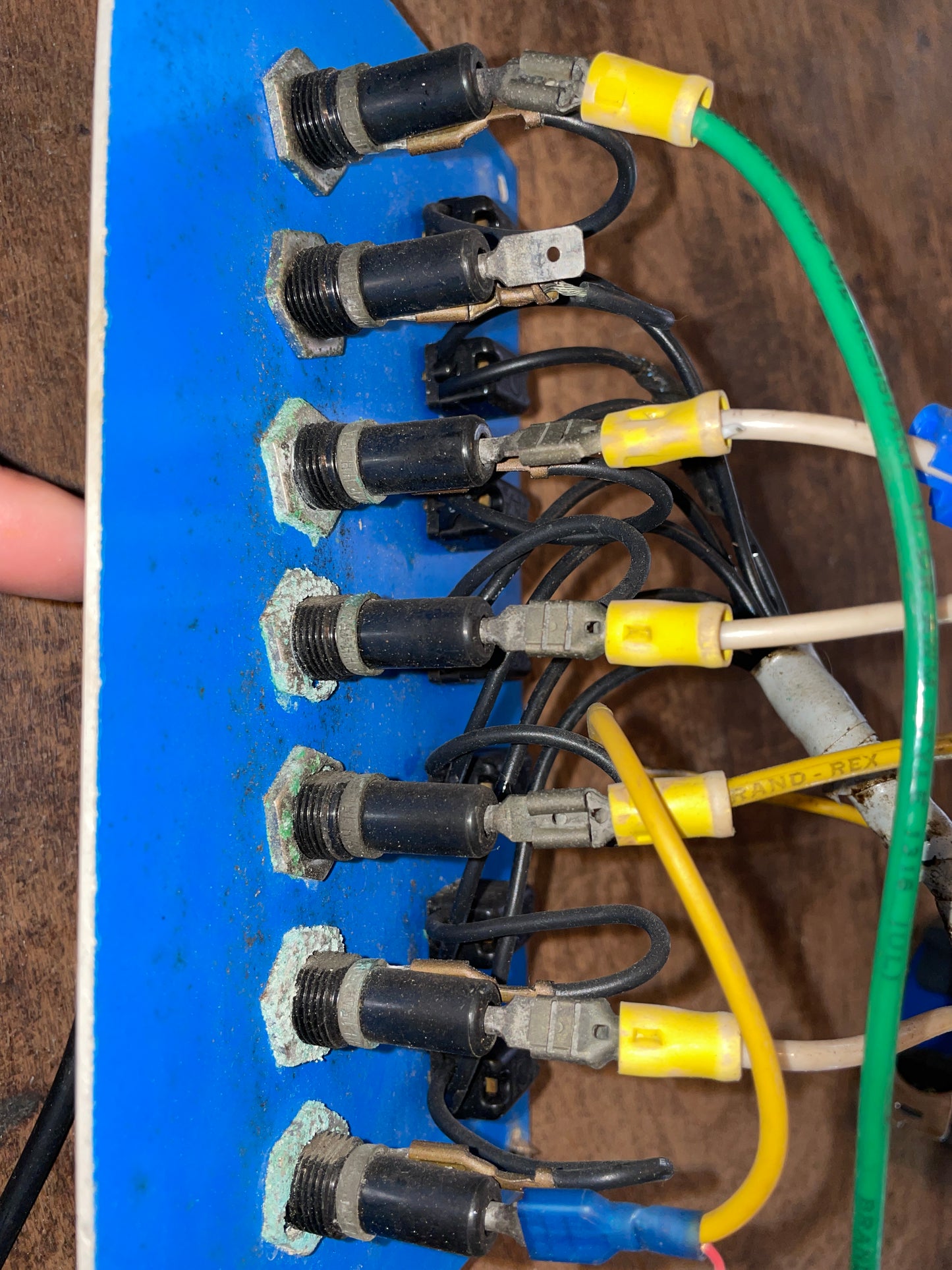 7 Circuit Electrical Panel Removed Off A Pearson 30- Untested