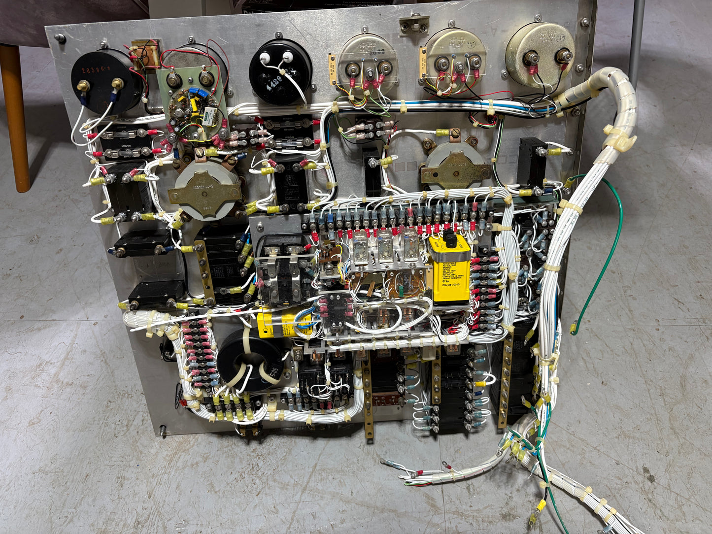 Electric Panel from Rafiki 35