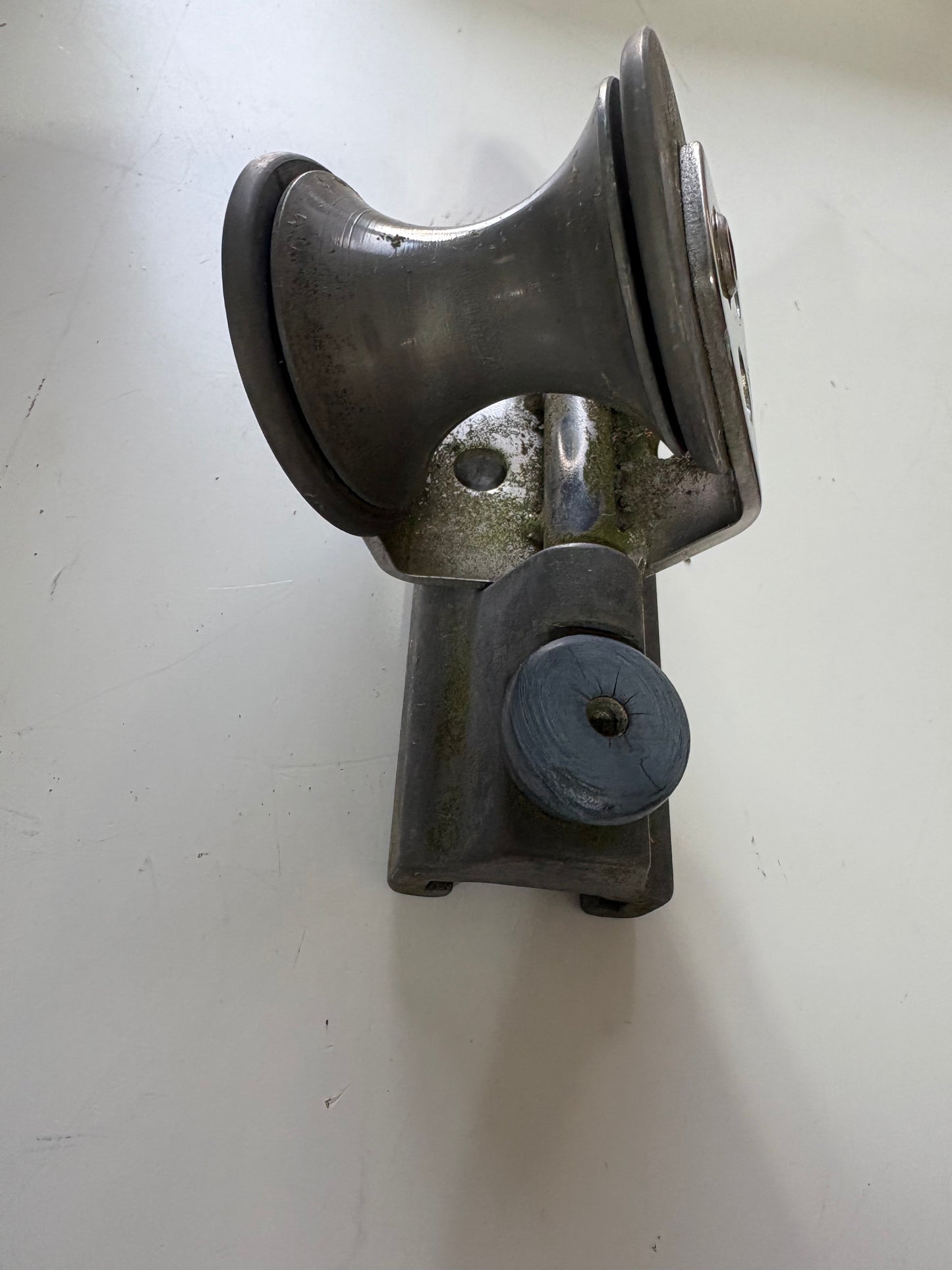 Small 1" Track Sheet Block with Pull Top - Metal Sheave