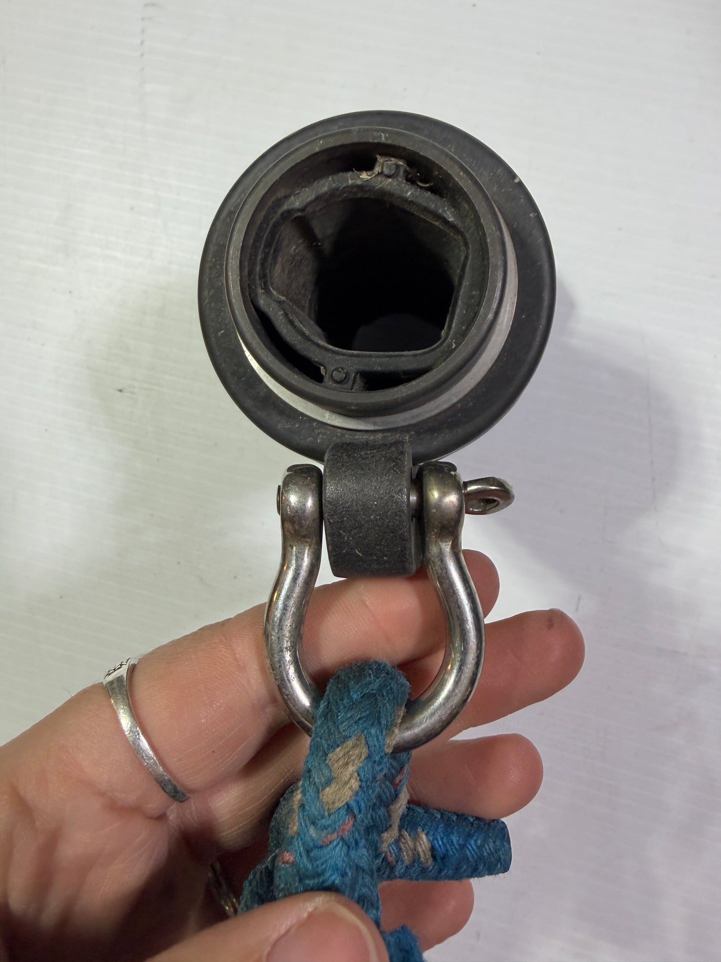 Harken Upper Swivel - 1 1/8" x 7/8" Extrusion Hole