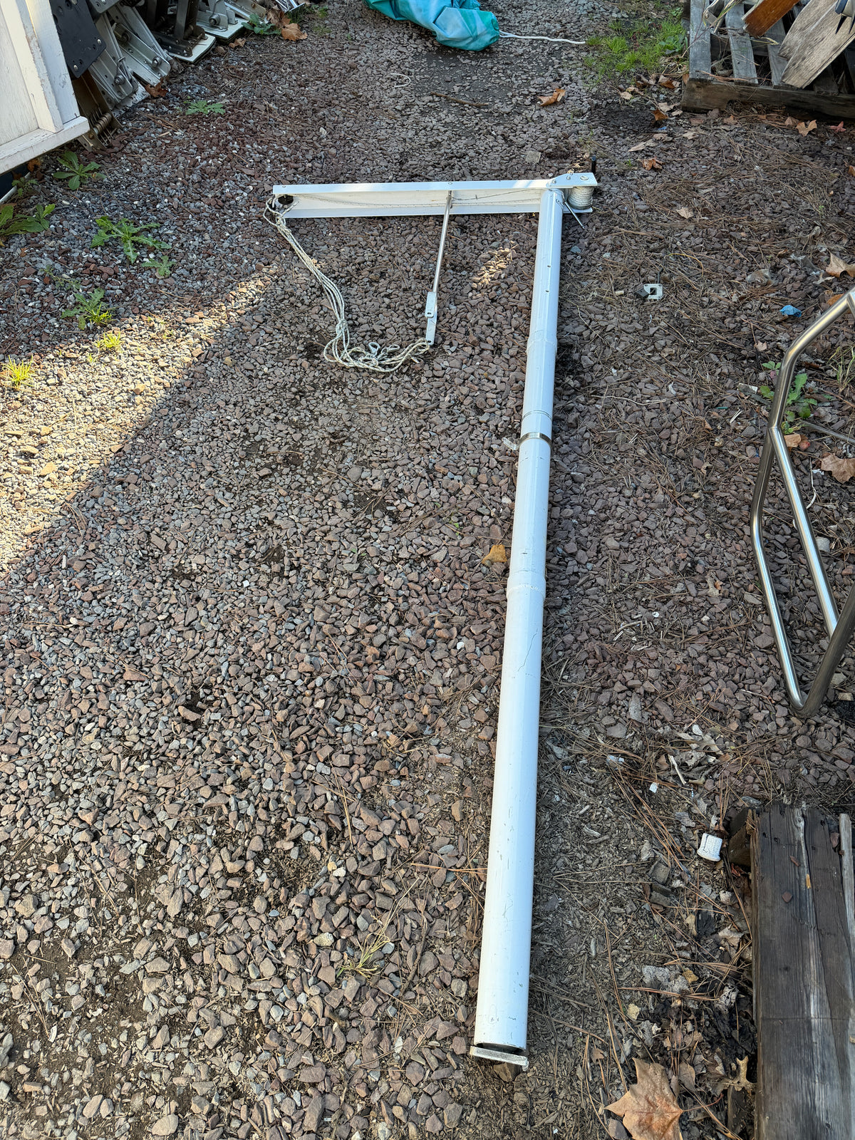 Forespar Davit System - 8'5" Total Height With 42" Arm
