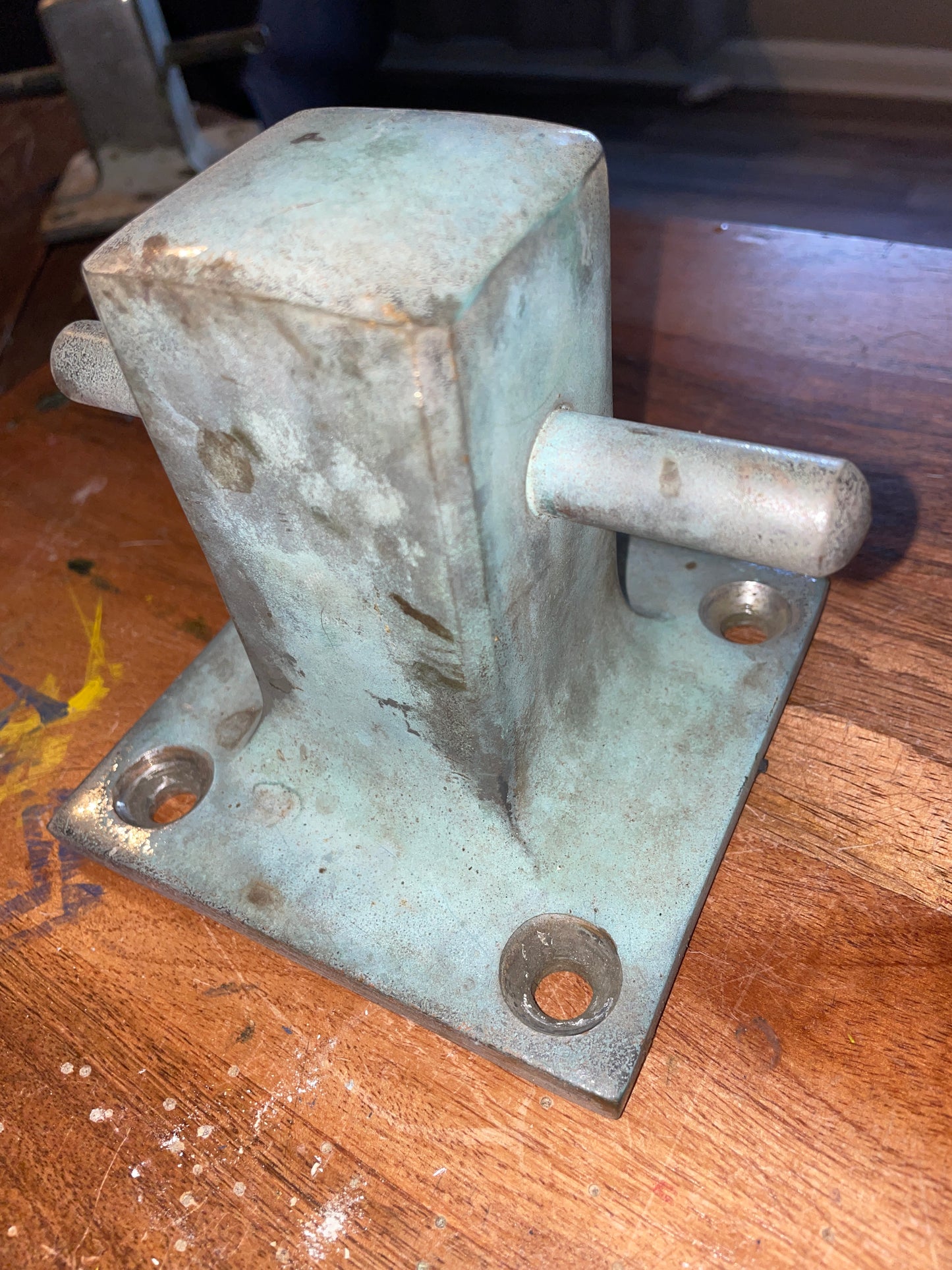 Bronzed Bollard Cleat- 5” Base