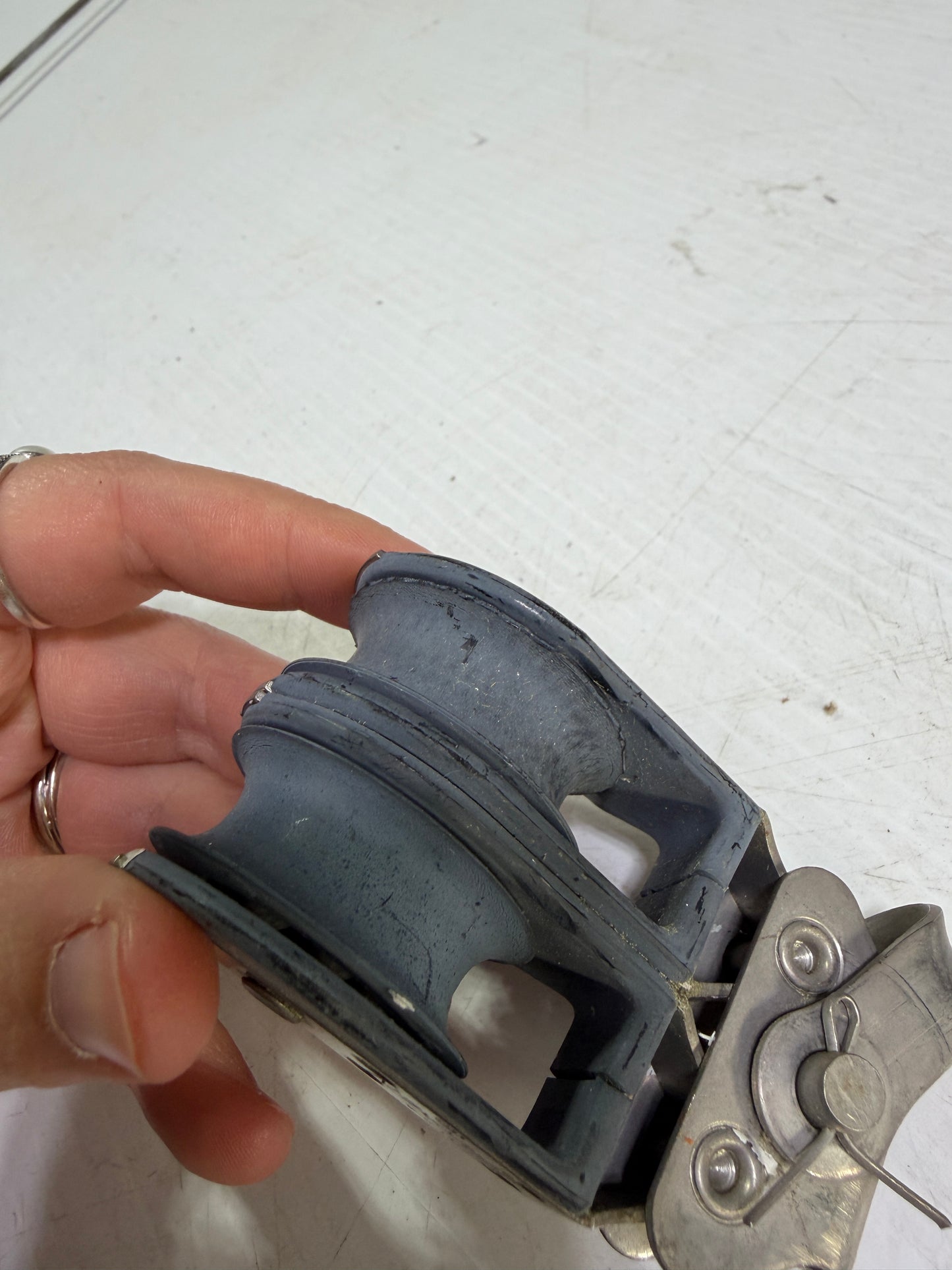 Harken 1 1/2" Double Sheave Fixed Block - 3/8" Line - Sheaves Worn