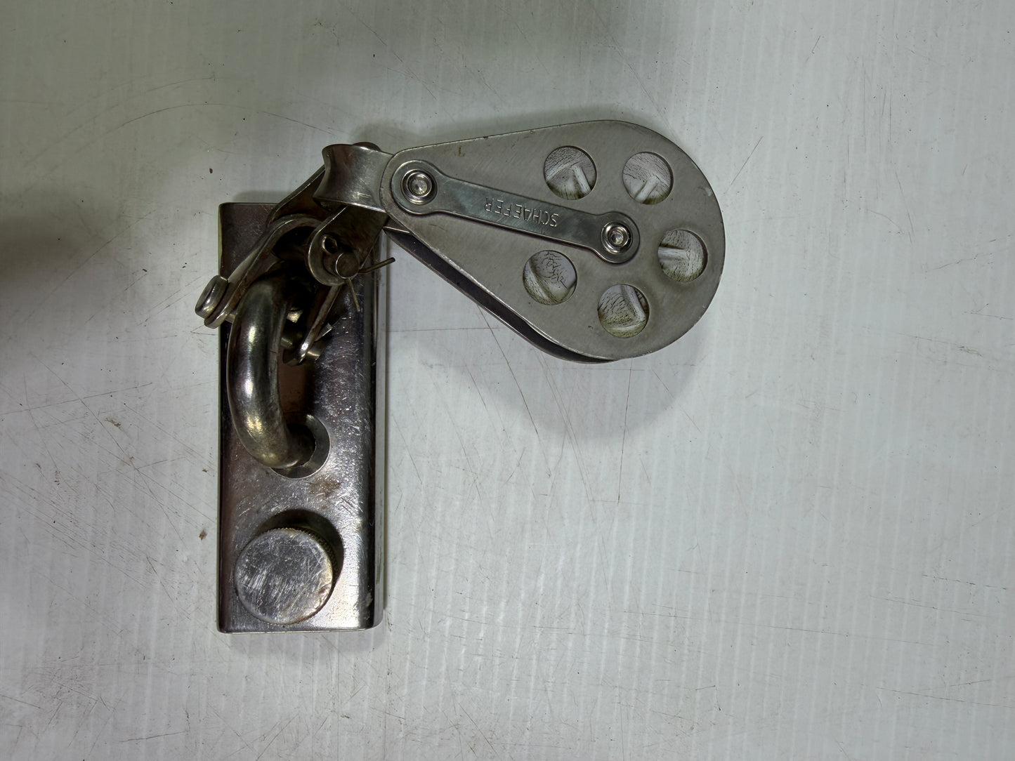 1 1/4" Screw Top Track Car With Schaefer Single Block