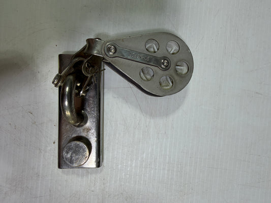 1 1/4" Screw Top Track Car With Schaefer Single Block