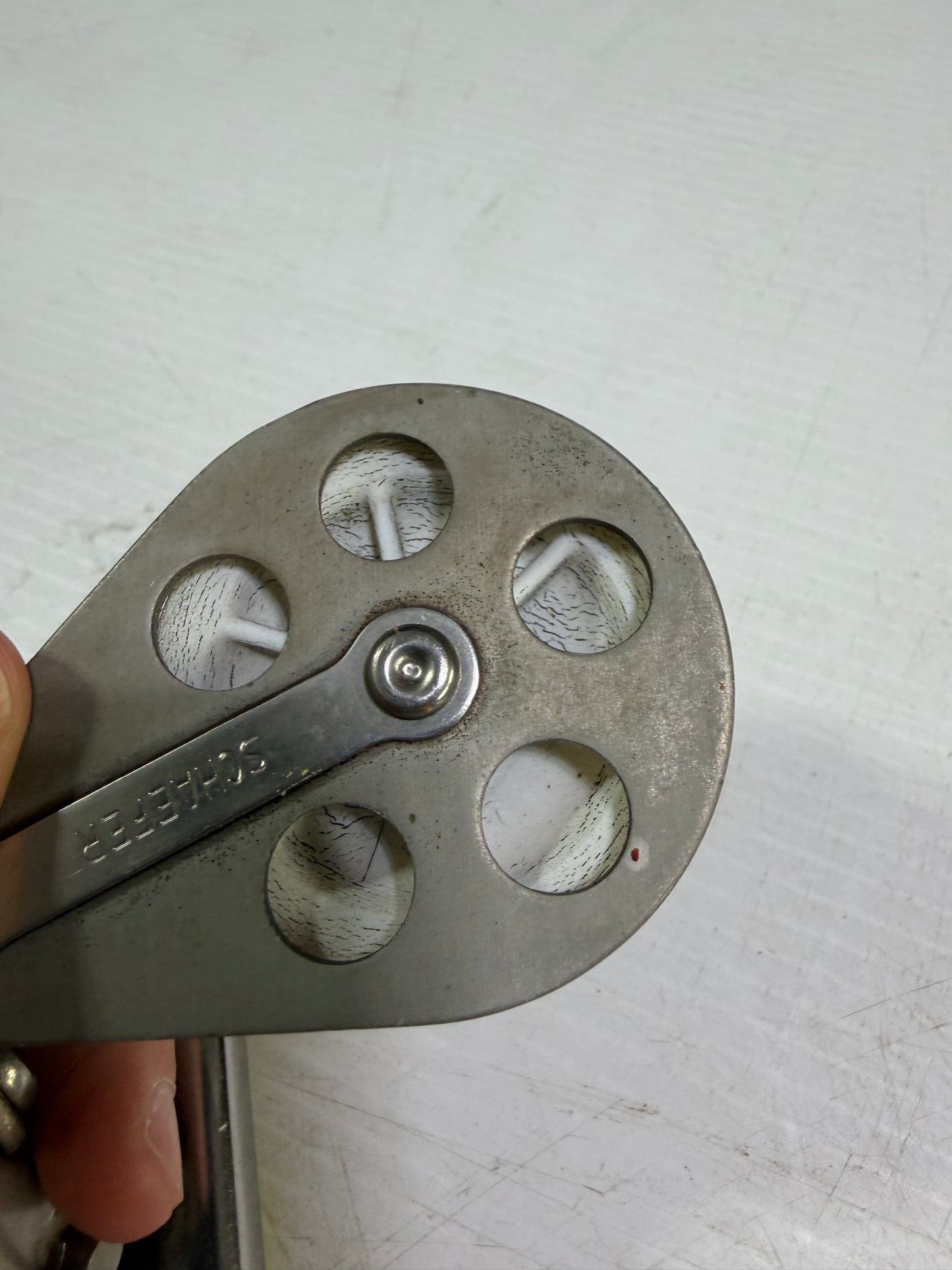 1 1/4" Screw Top Track Car With Schaefer Single Block
