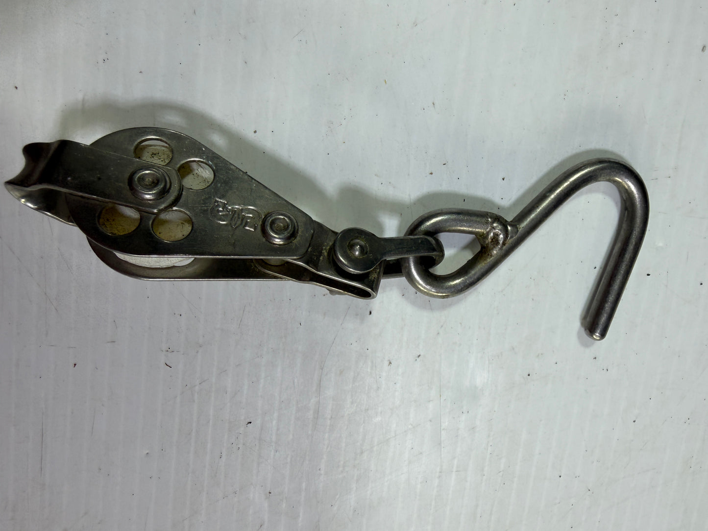Small Schaefer Single Block With Hook - 3/16" Line