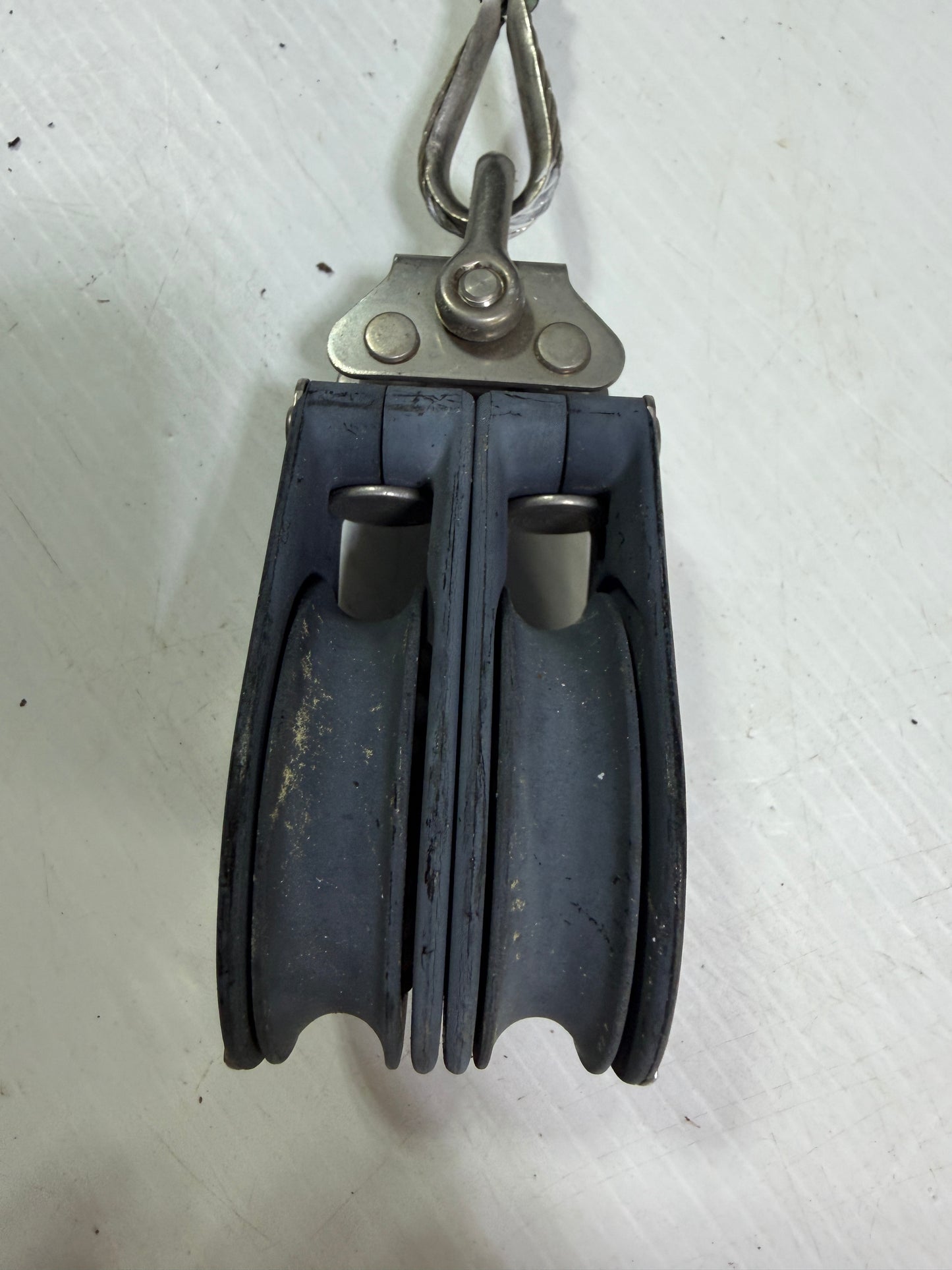 Harken 2 1/4" Double Sheave Fixed Block ON 10" Cable Loop