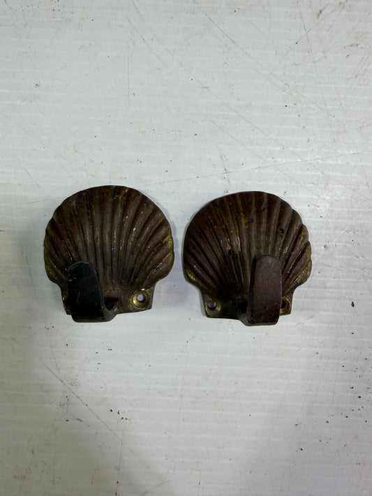 PAIR Brass SeaShell Hooks - Cracking