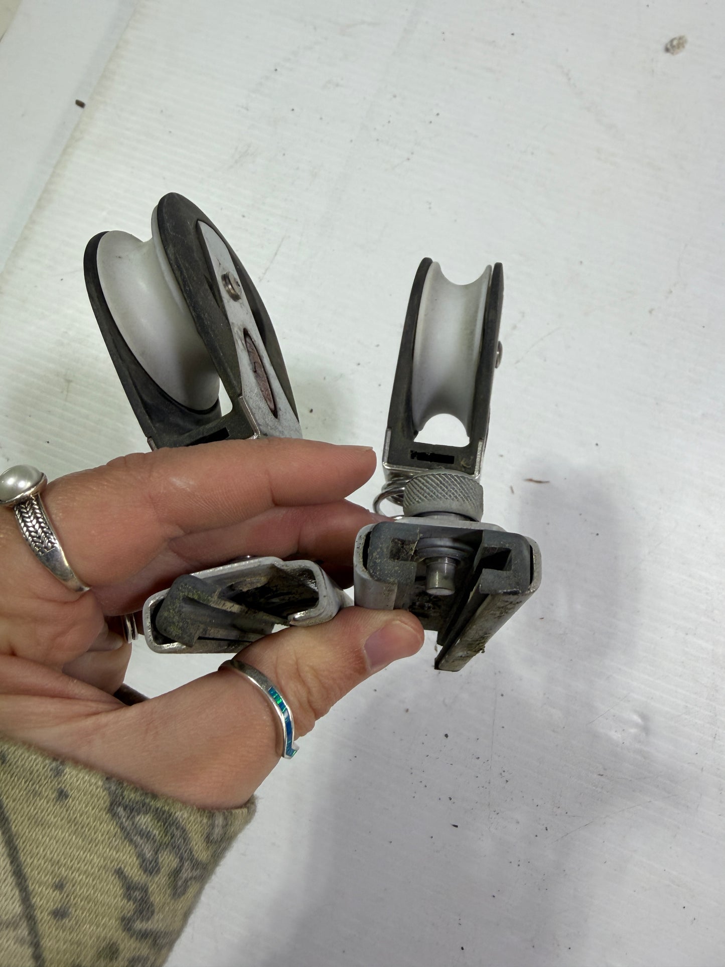 PAIR Ronstan 1" Pull Top Track Cars - 2" Sheave Block x 3/8" Line