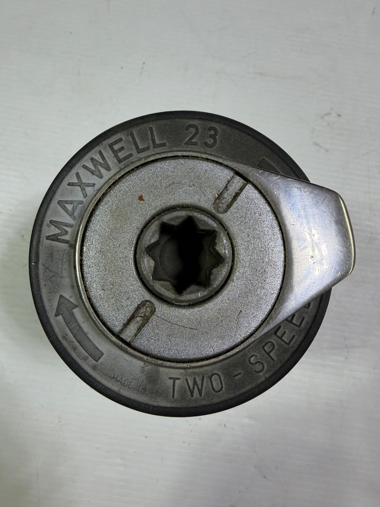 Maxwell 23 Two Speed Self Tailing Winch - Lighter Aluminum Color Base