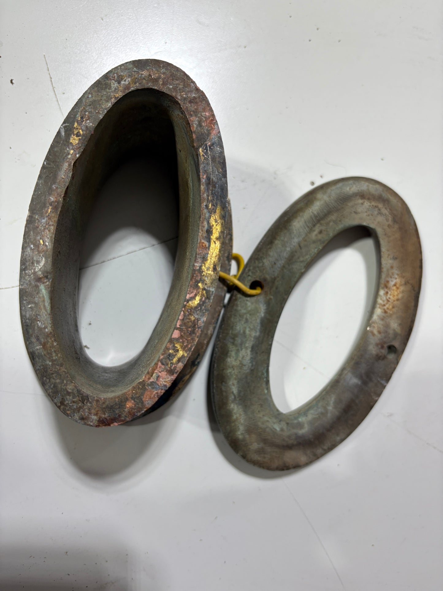 Bronze Anchor Hawse - OD 4"x2"