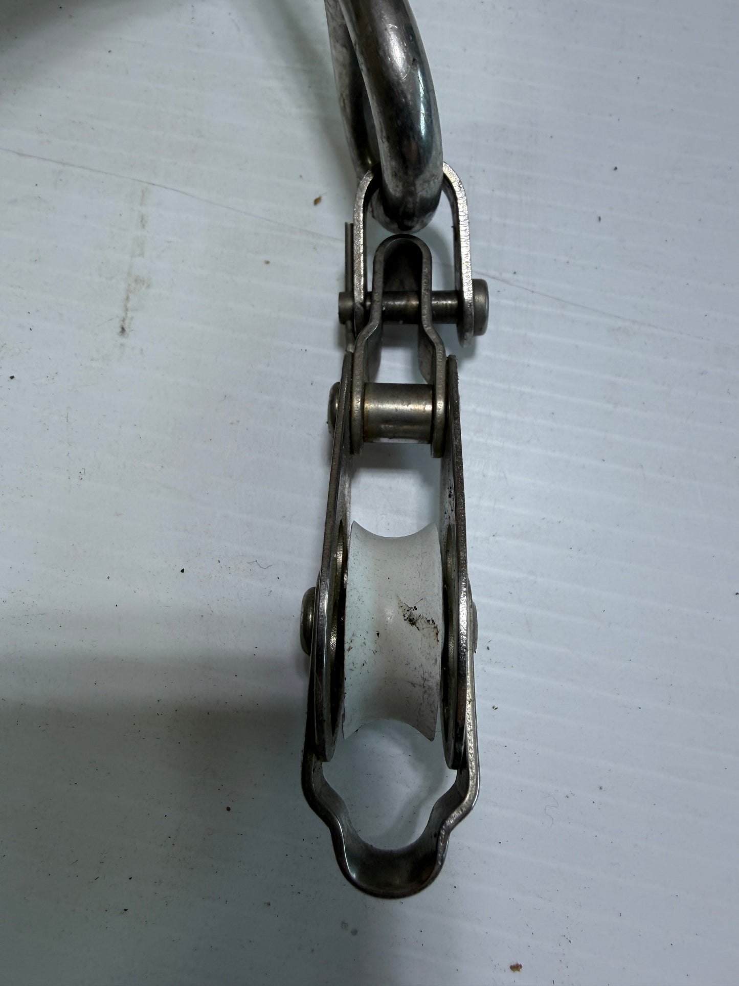 Small Schaefer Single Block With Large Hook - 3/16" Line