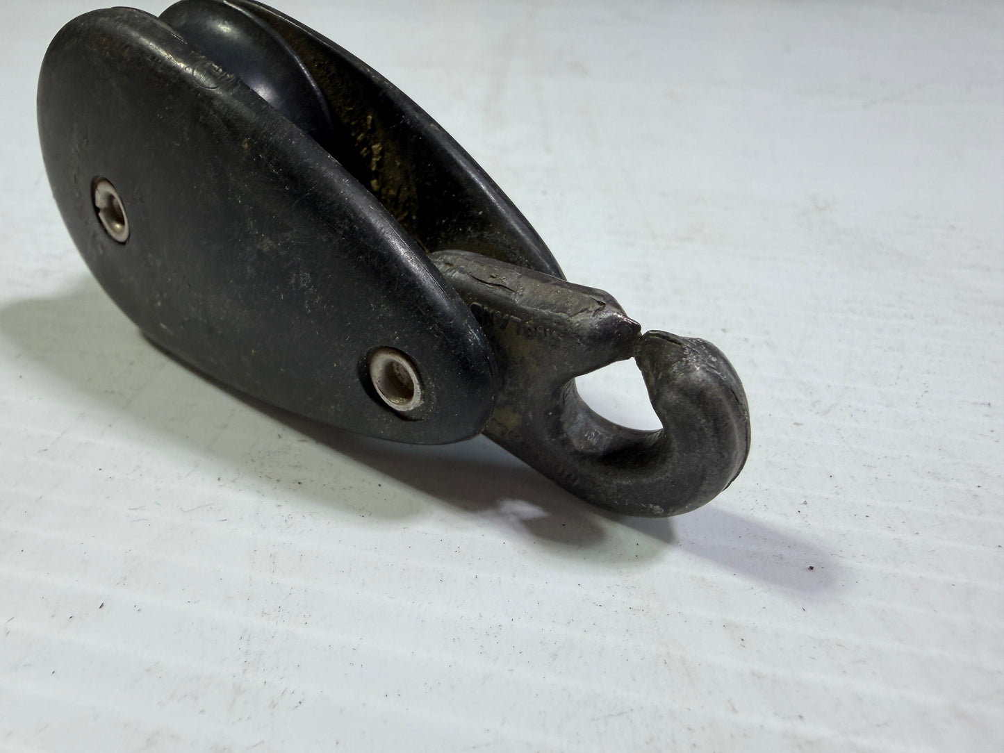 Plastic 1 1/2" Single Sheave Fixed Block With Aluminum Brummell Hook - 5/16" Line