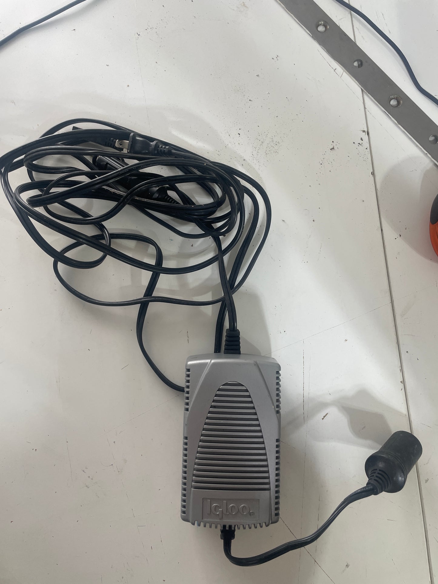 Igloo Koolmate Iceless Thermoelectric Cooler - MODEL OSP-A6012