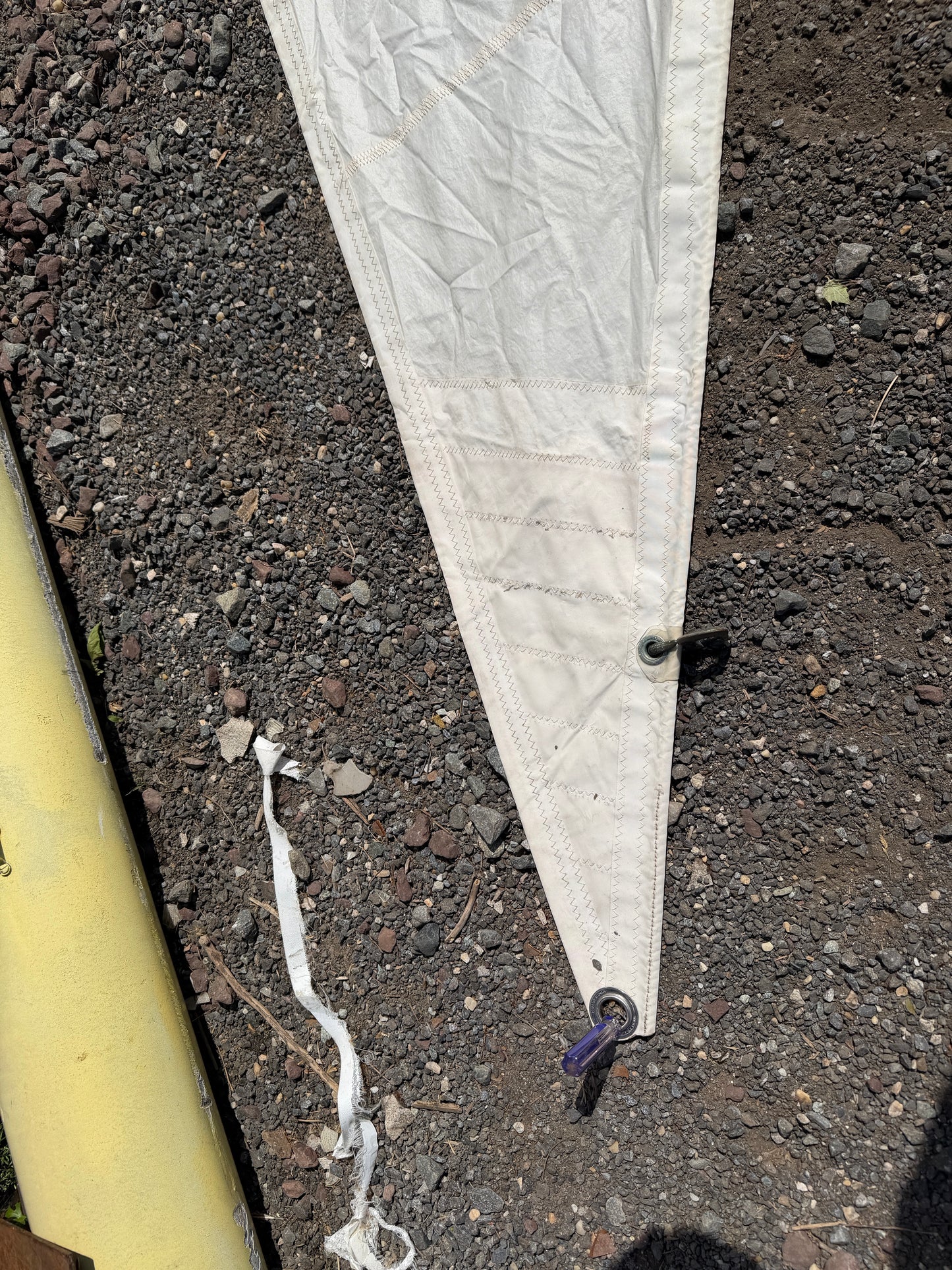 1978 Hunter 30 Headsail - 38'2" x 37'3" x 20'7"