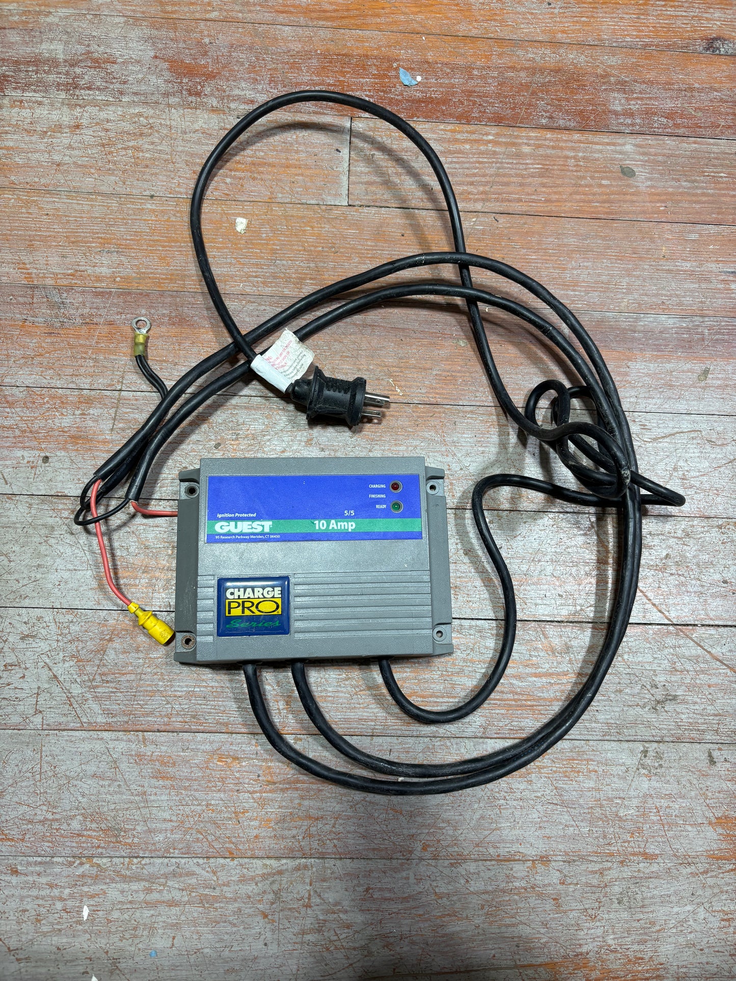 Guest 10AMP - 12/24V 2 Bank 120V Input On-Board Battery Charger