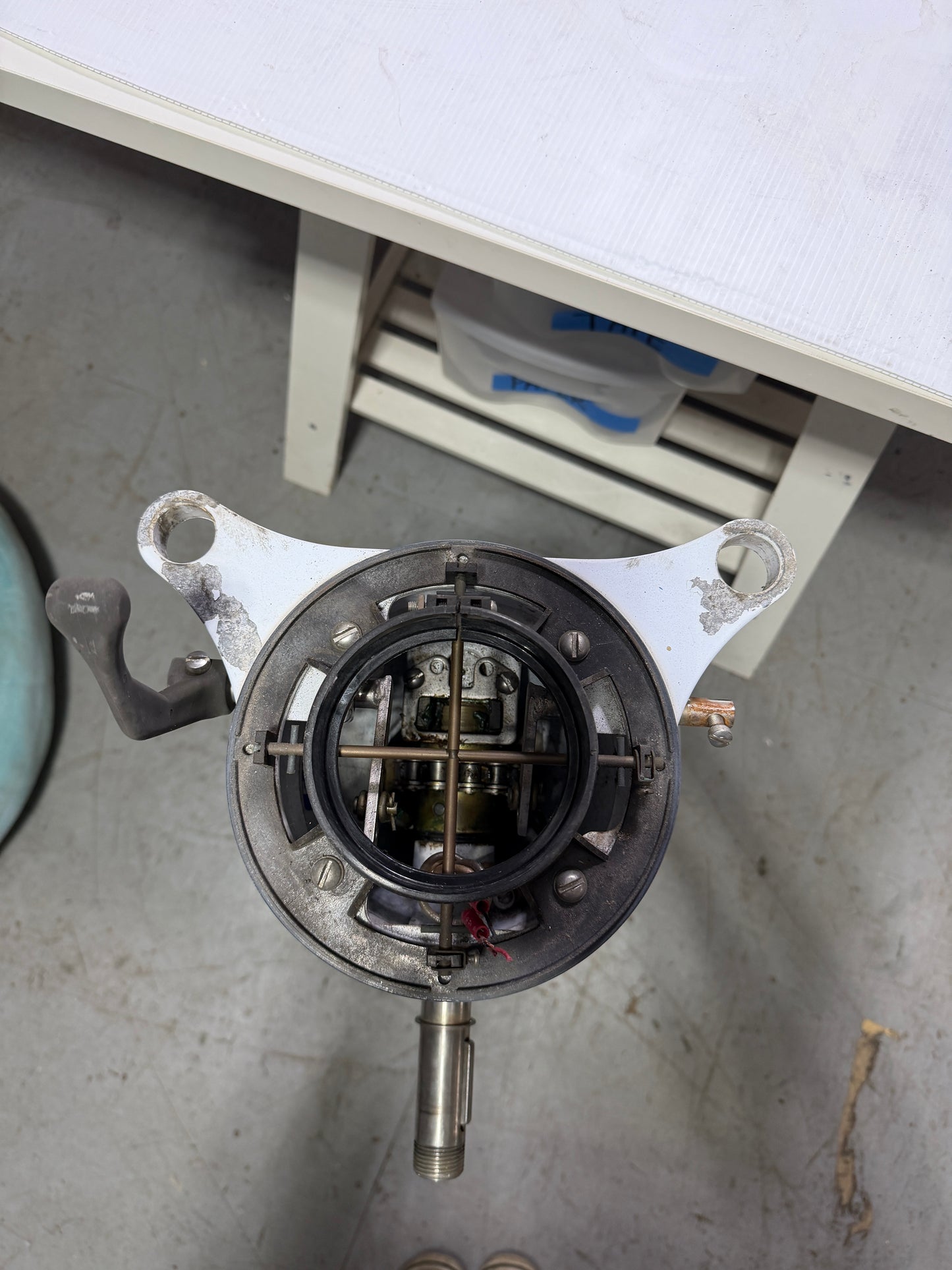 Edson Pedestal MODEL 42372