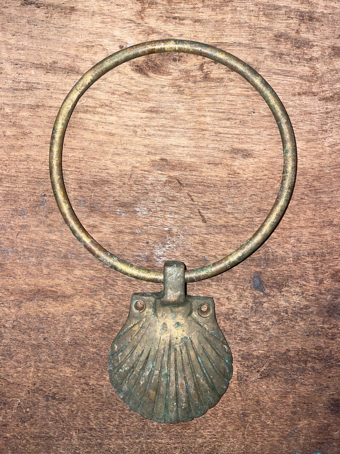 Vintage Bronze Shell Hand Towel Holder