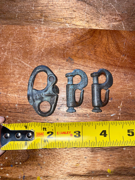 Small Bundle:  Bronze Shackle & 2 Sweden Sail Clips