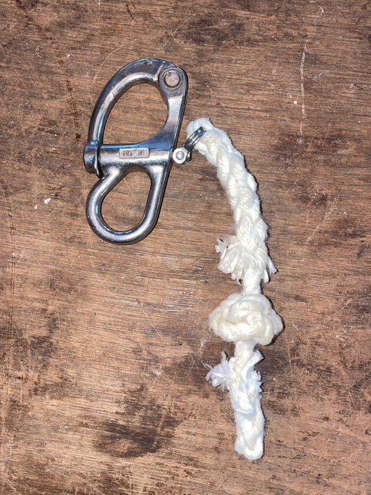 Nicro Marine Fixed Bail Shackle With Pull- 3/4”