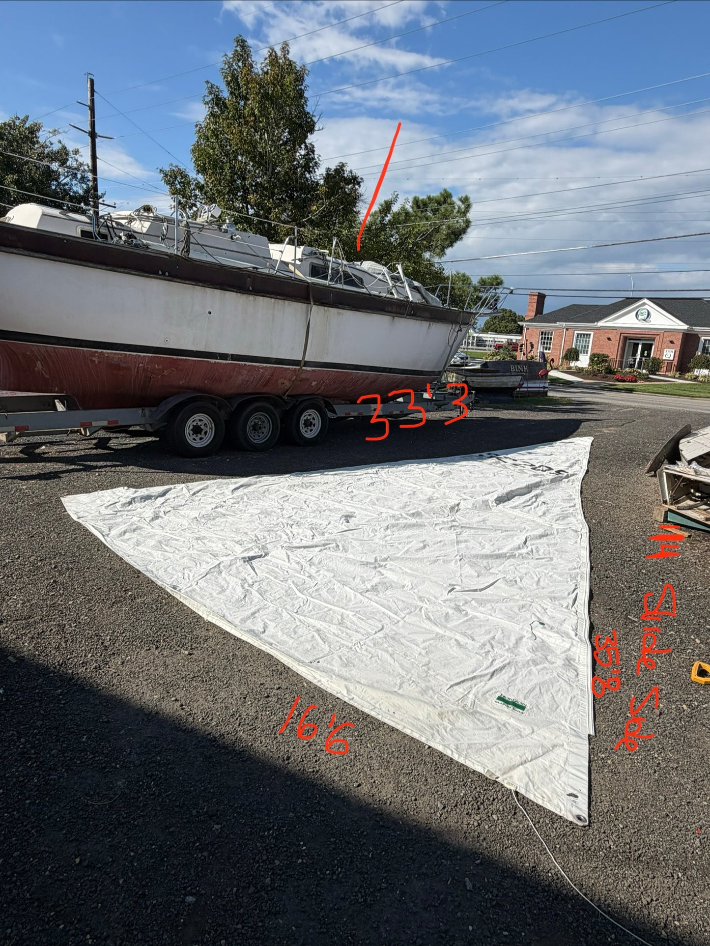 35'8" (1/4" Slide Side) x 33'3" x 16'6" Foot - Dufour 3800 Sail