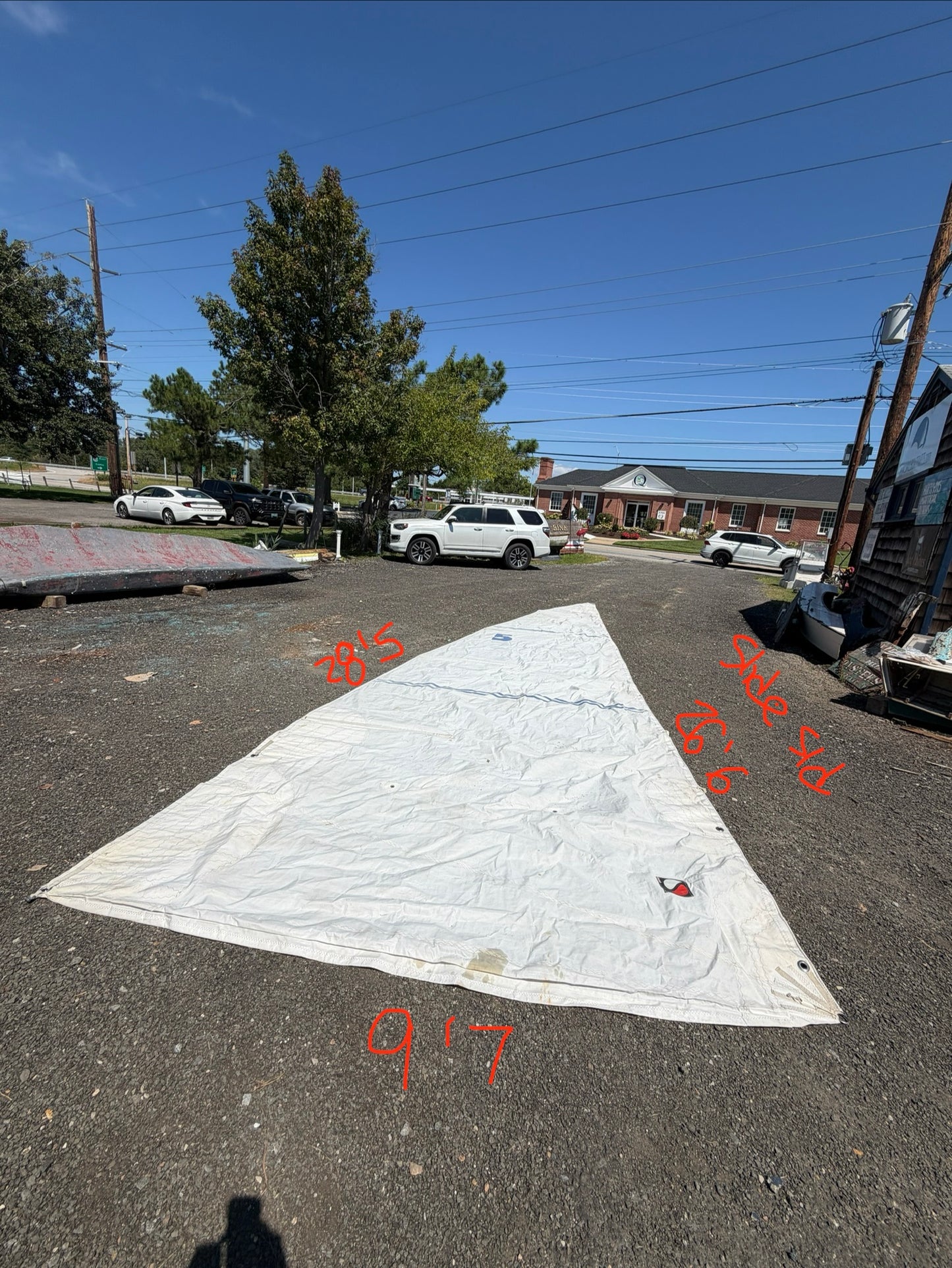 Sobstand Main Sail - 26'6" Luff x 28'5" Leech x 9'7" Foot