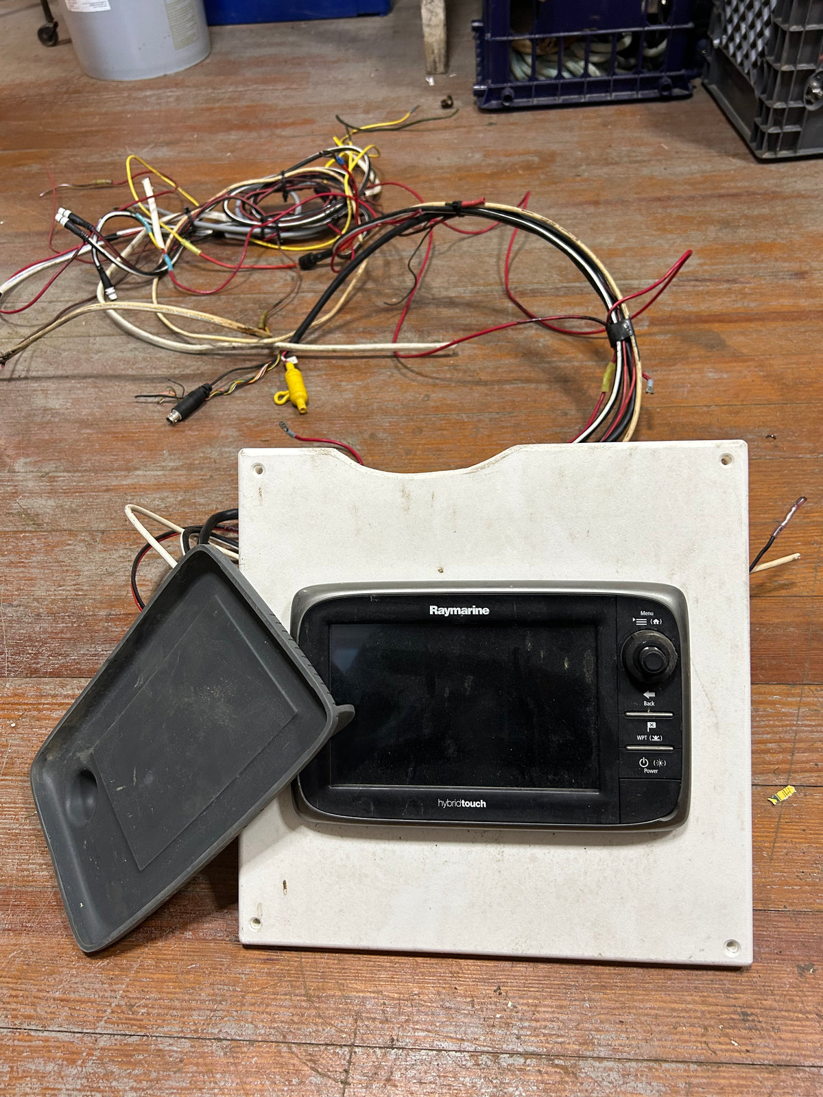 Raymarine HybridTouch Marine Display with Wiring Harness