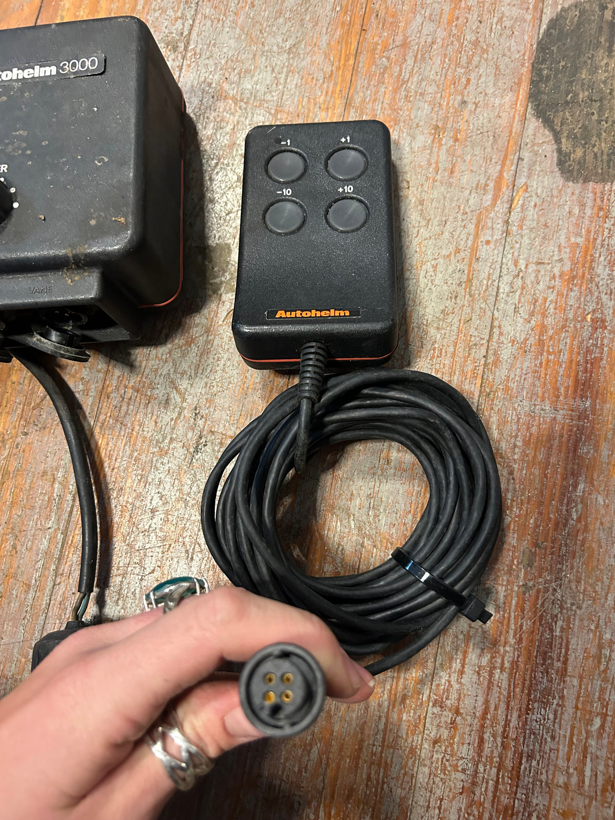Autohelm 3000 Autopilot Control Unit with Remote Control