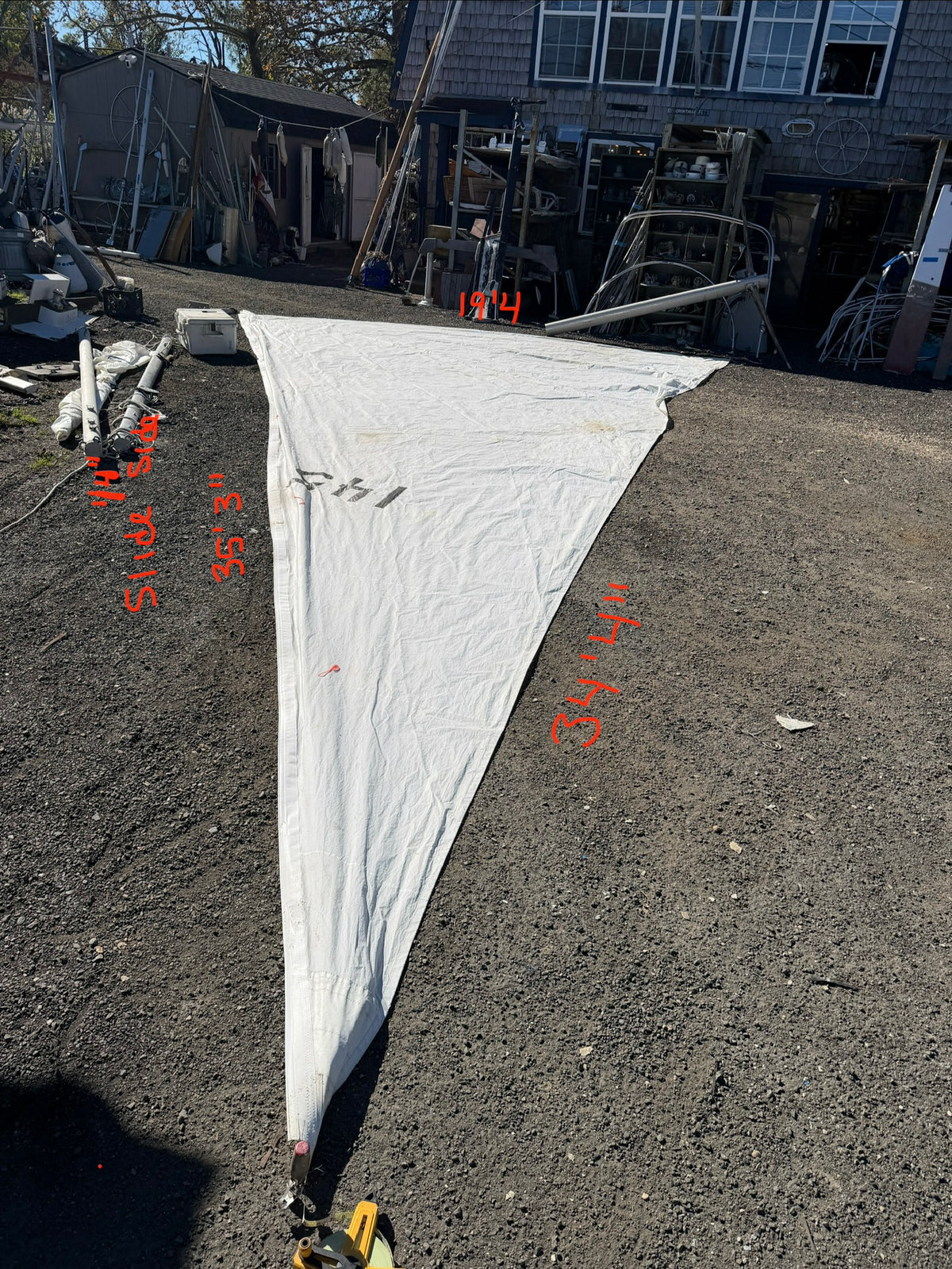 CAL 29 Sail - 35’3” (1/4” Slide Side) x 34’4” x 19’4” 