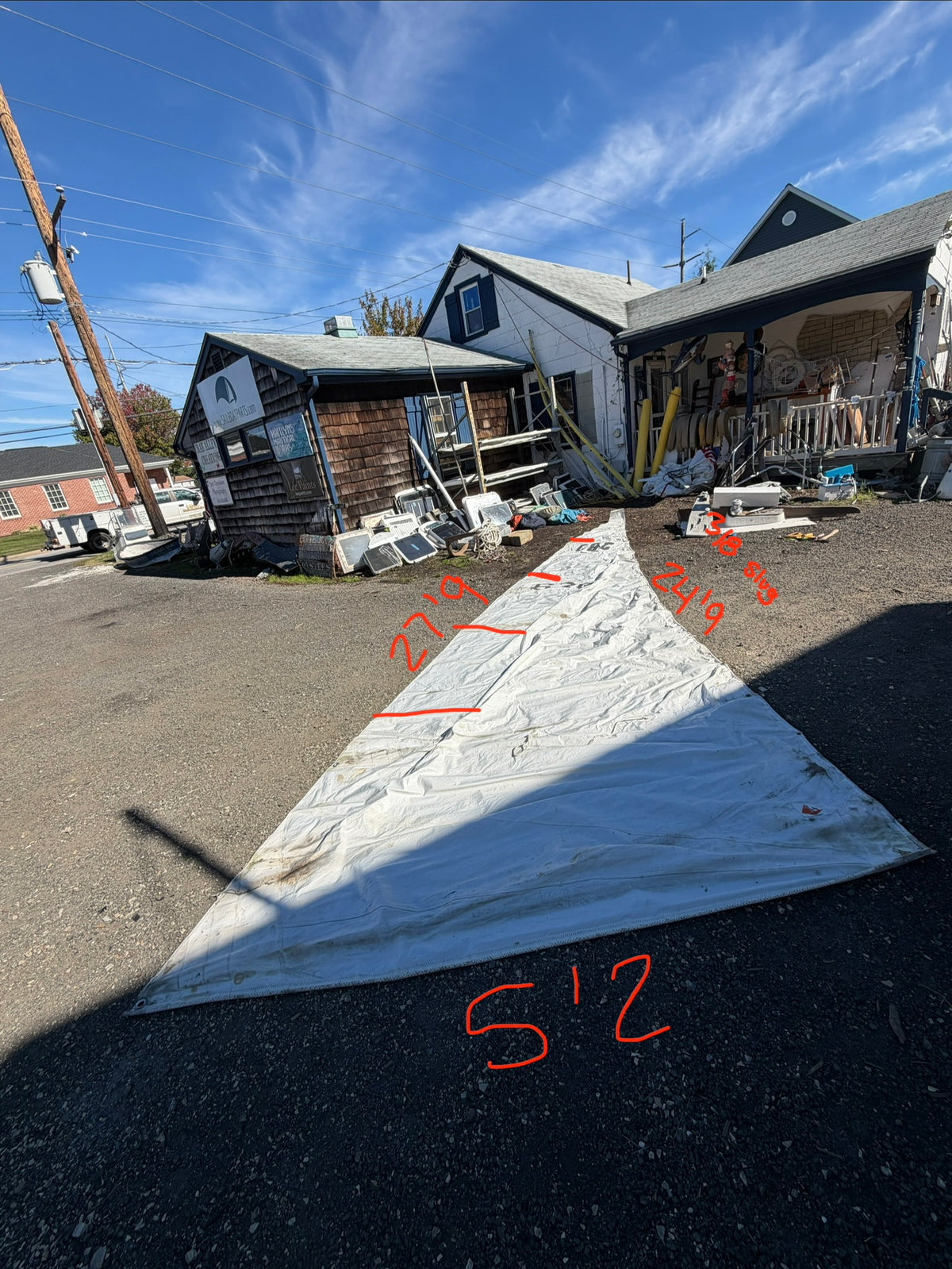 C&C 25 Main Sail - 24’9” (3/8” Slugs) x 27’9” x 5’2”