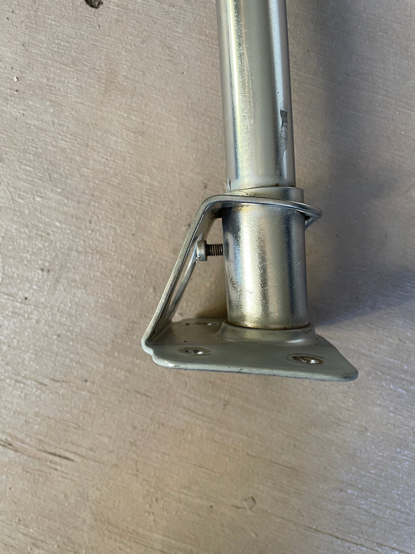 Stainless 25.5” Long Stanchion Off Conyplex