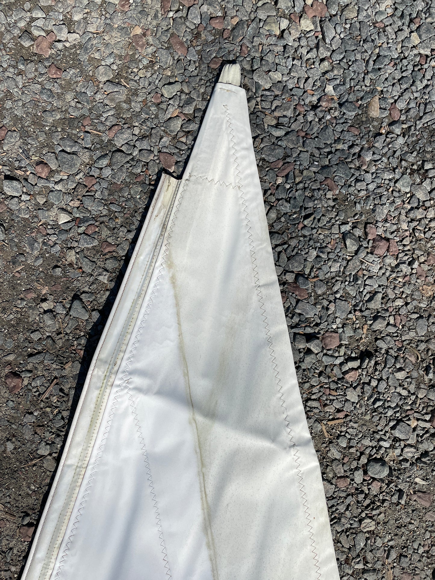 Doyle Sail- 16’1” x 25’10” x 29’5”