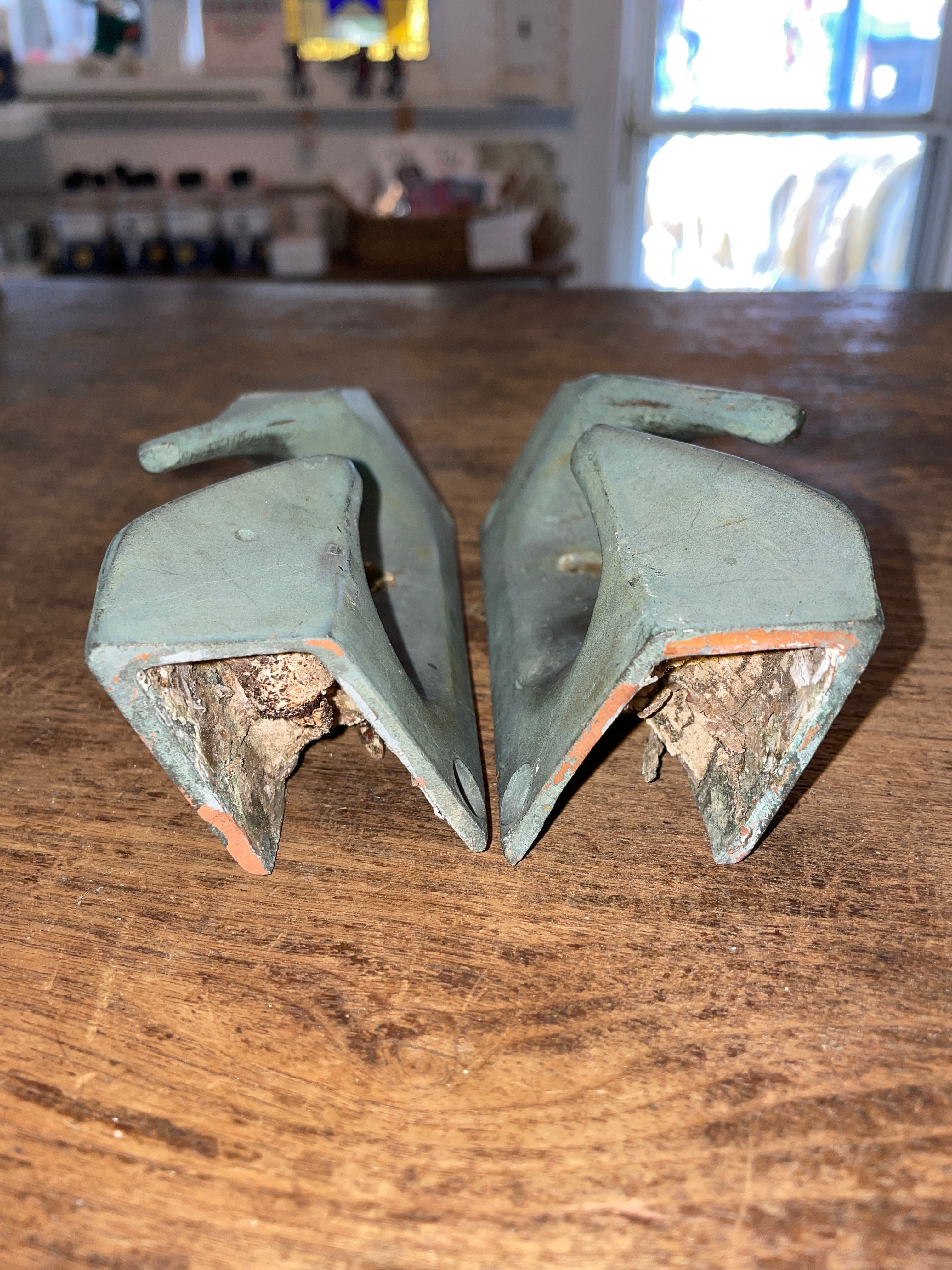 sailboat toe rail cleats